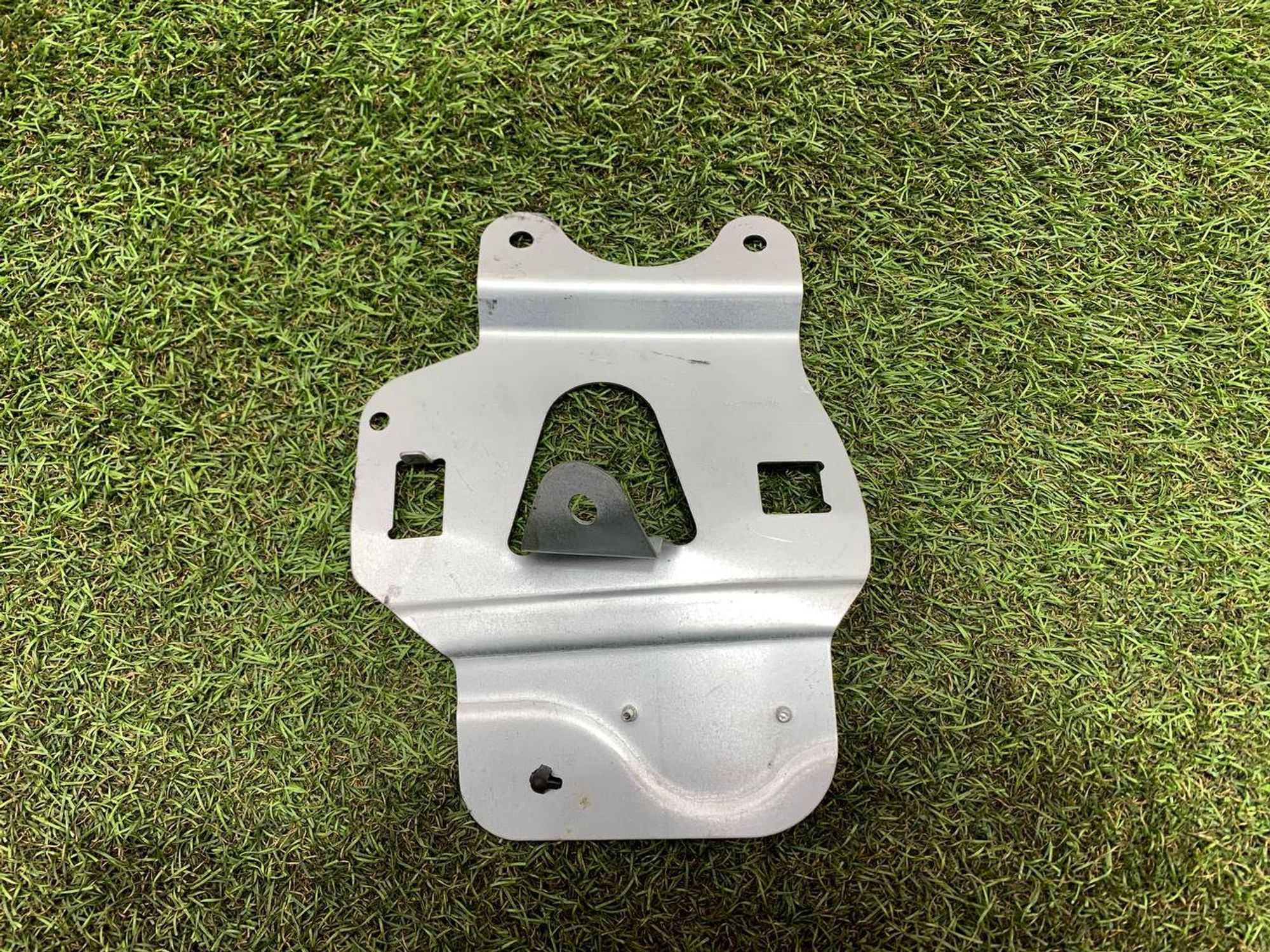 Кронштейн крепление Chery 802000015AA, 1000 рублей, Москва