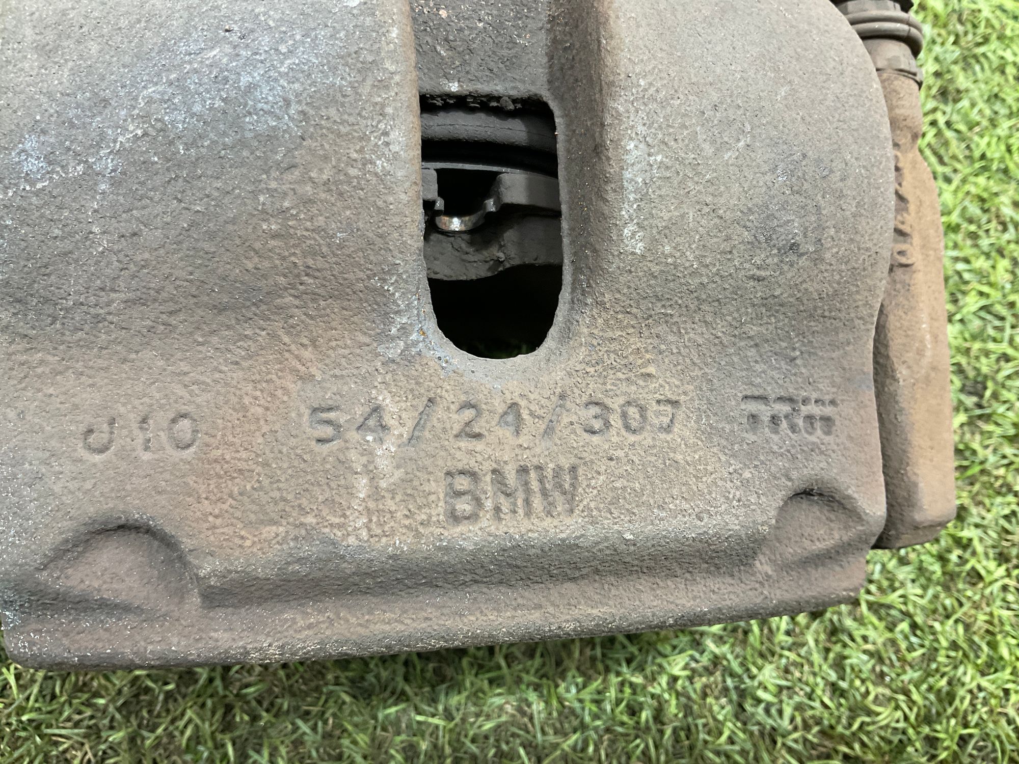 Суппорт тормозной передний левый BMW 5 серия, G30/G31, 4000 рублей, Москва