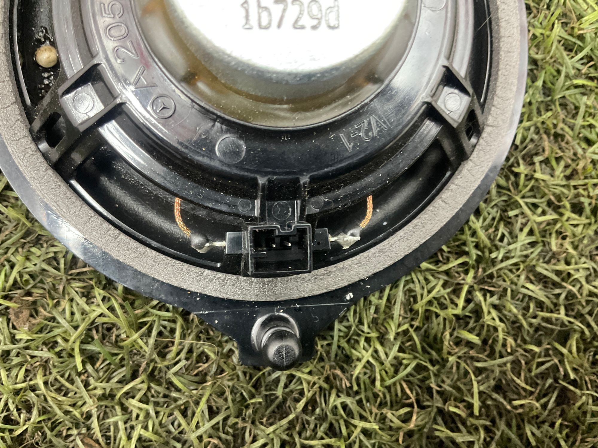 Динамик задний Mercedes-Benz G-Класс AMG W463 (2018—2023) 2023, 1000 рублей, Москва