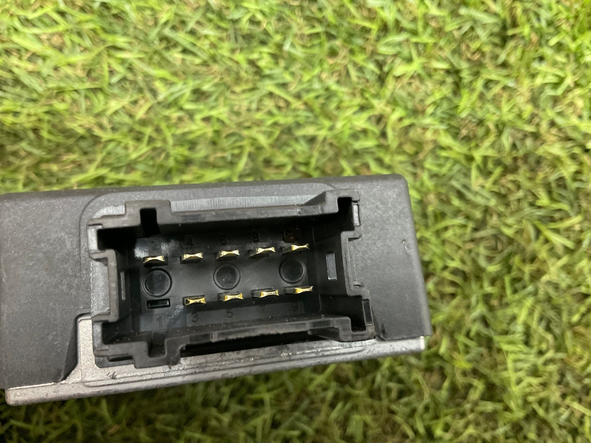 https://ycs.partsauto.market/partsauto-images/thmbs/userImages/h353NjtZg3VDP19b5HMt7LlpbQ93/part/cabbf469-5127-4226-a482-e2a2c9a3802d_1779263846565.jpg