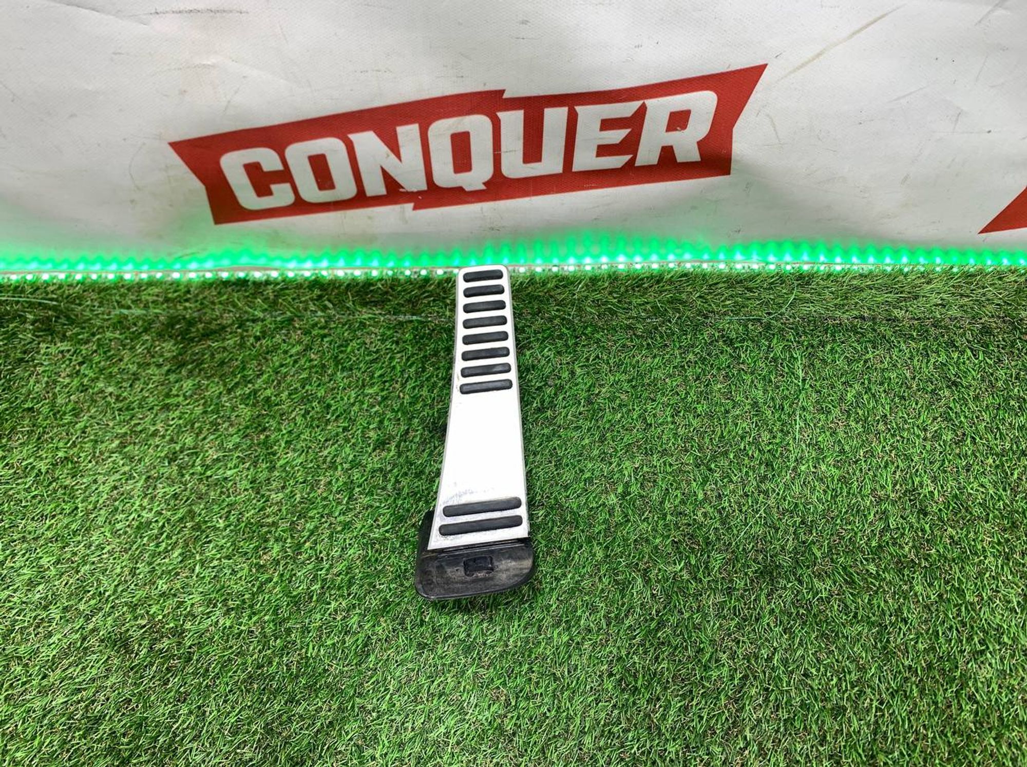 https://ycs.partsauto.market/partsauto-images/thmbs/userImages/h353NjtZg3VDP19b5HMt7LlpbQ93/part/cae0d776-b6a7-4590-a423-303c3677d853_1716479383998.jpg