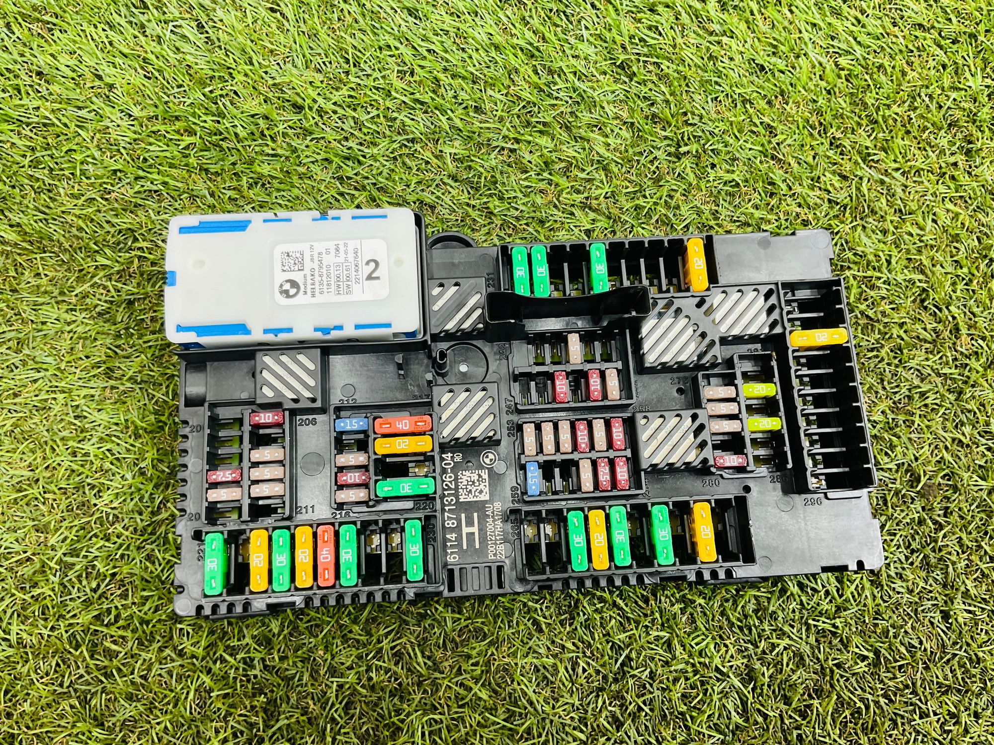 https://ycs.partsauto.market/partsauto-images/thmbs/userImages/h353NjtZg3VDP19b5HMt7LlpbQ93/part/cae72a28-0176-440e-a054-7d6e2468dc9b_1779262711250.jpg