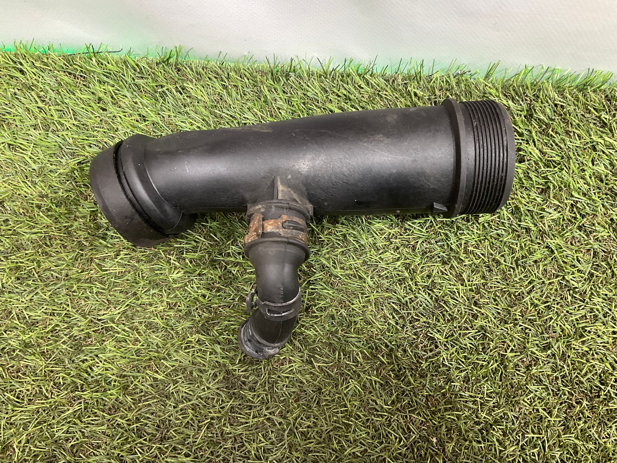 Трубка рециркуляции картерных газов Jaguar XJ, IV (X351) Рестайлинг, 1000 рублей, Москва