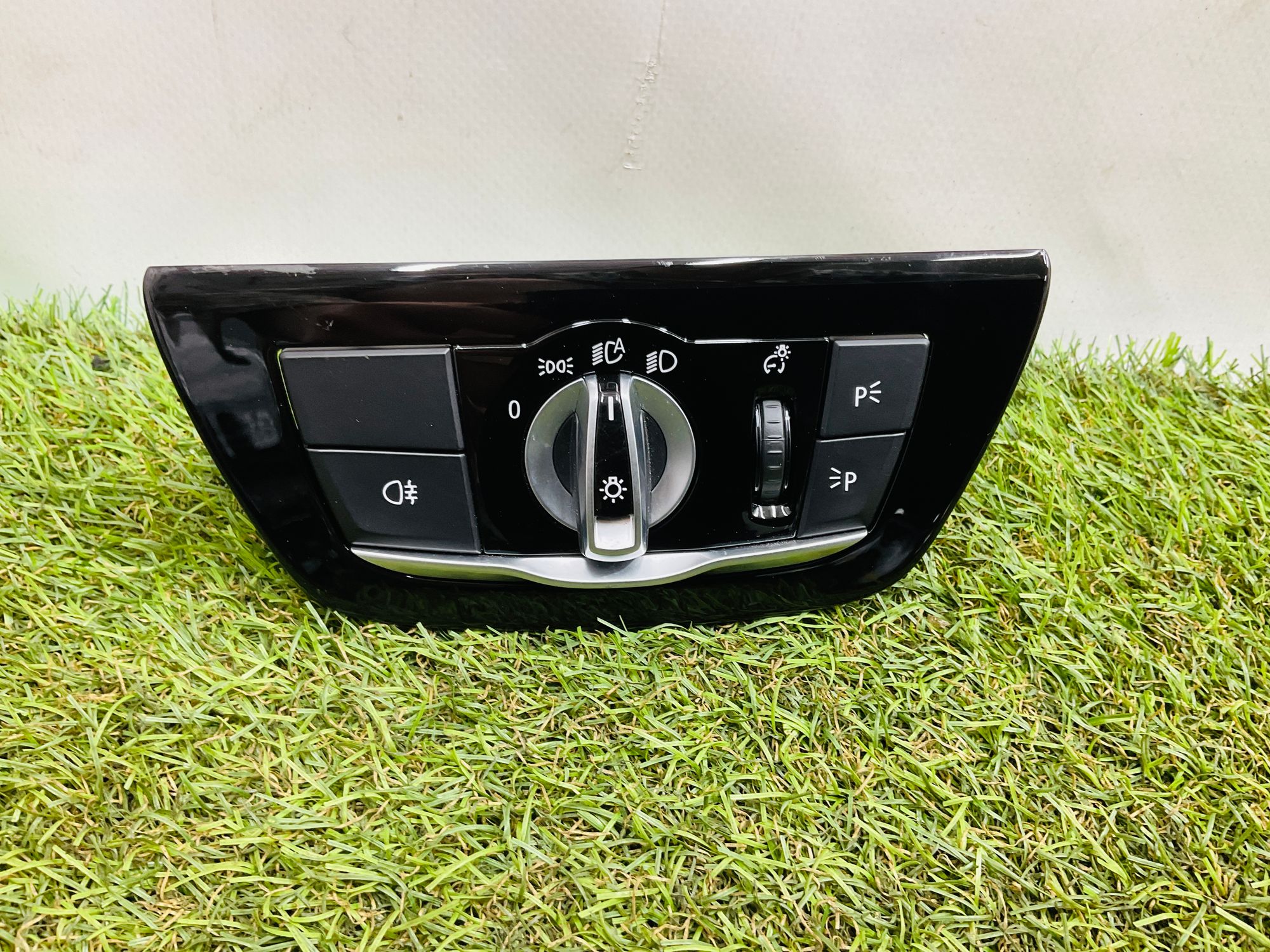 https://ycs.partsauto.market/partsauto-images/thmbs/userImages/h353NjtZg3VDP19b5HMt7LlpbQ93/part/cb446484-5864-448e-bf0d-ed7c5b2183c0_1779195050884.jpg