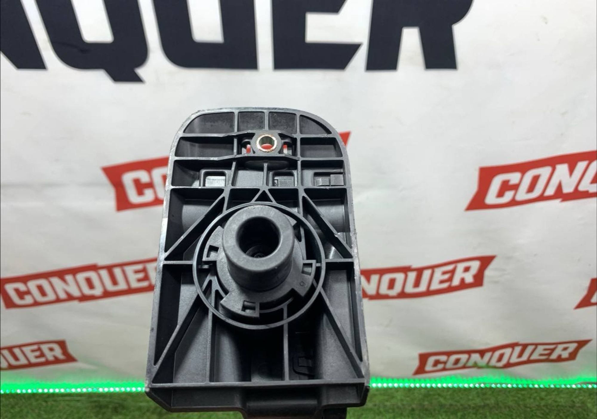 https://ycs.partsauto.market/partsauto-images/thmbs/userImages/h353NjtZg3VDP19b5HMt7LlpbQ93/part/cb5d1af9-cca6-4b9e-8fea-ebb0b672638e_1716479383547.jpg