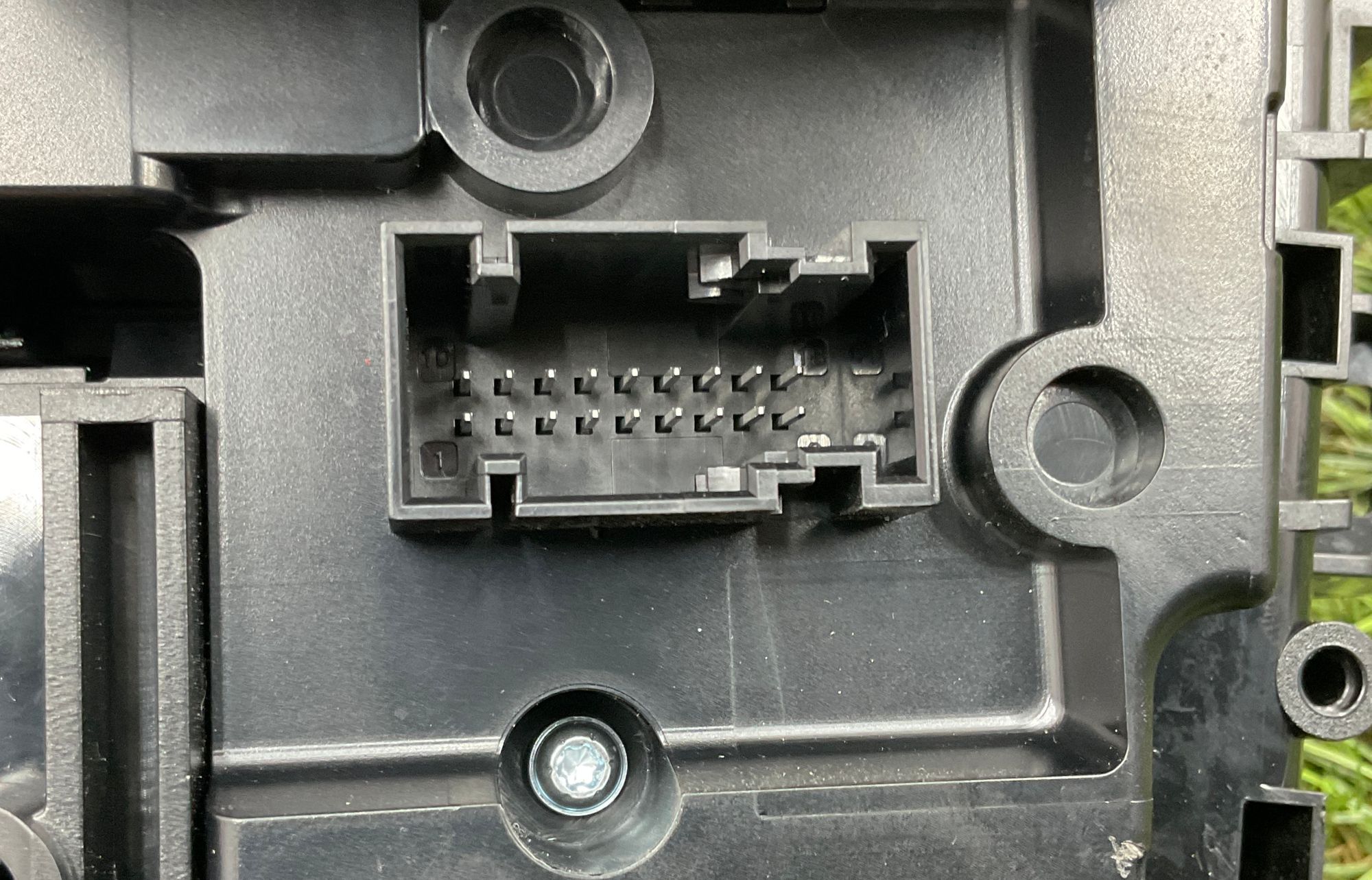 https://ycs.partsauto.market/partsauto-images/thmbs/userImages/h353NjtZg3VDP19b5HMt7LlpbQ93/part/cb648956-6d97-4a21-9a41-e1aaa4eed00f_1748607599971.jpg