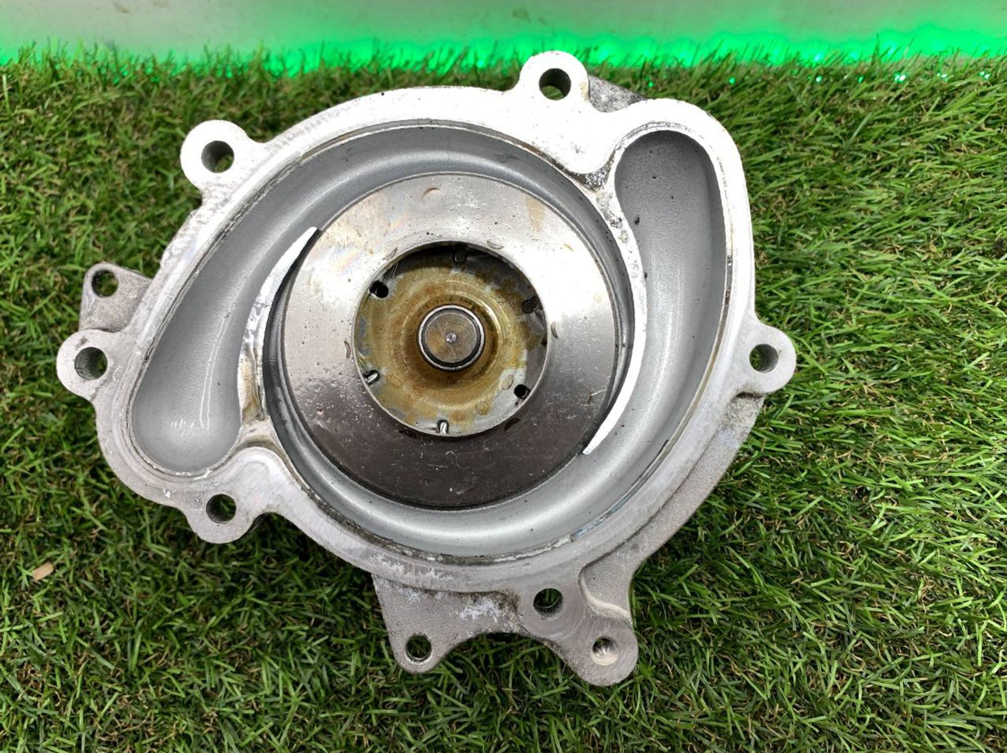 https://ycs.partsauto.market/partsauto-images/thmbs/userImages/h353NjtZg3VDP19b5HMt7LlpbQ93/part/cb979474-6e9f-4e69-ba5a-ee8df70fb950_1718803808053.jpg