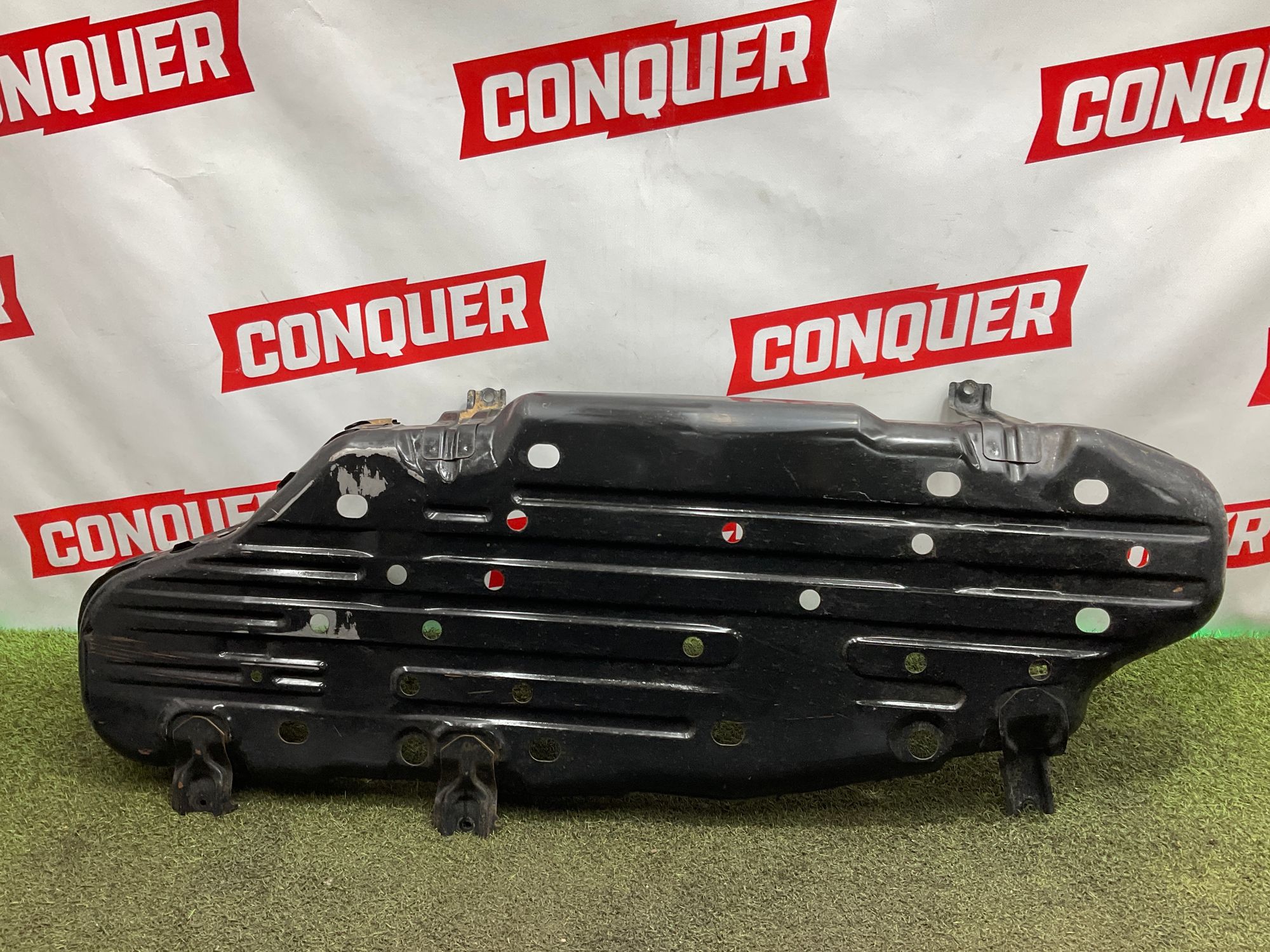 Защита топливного бака Toyota Land Cruiser 200 рестайлинг 2 (2015—2023) 2017, 7500 рублей, Москва