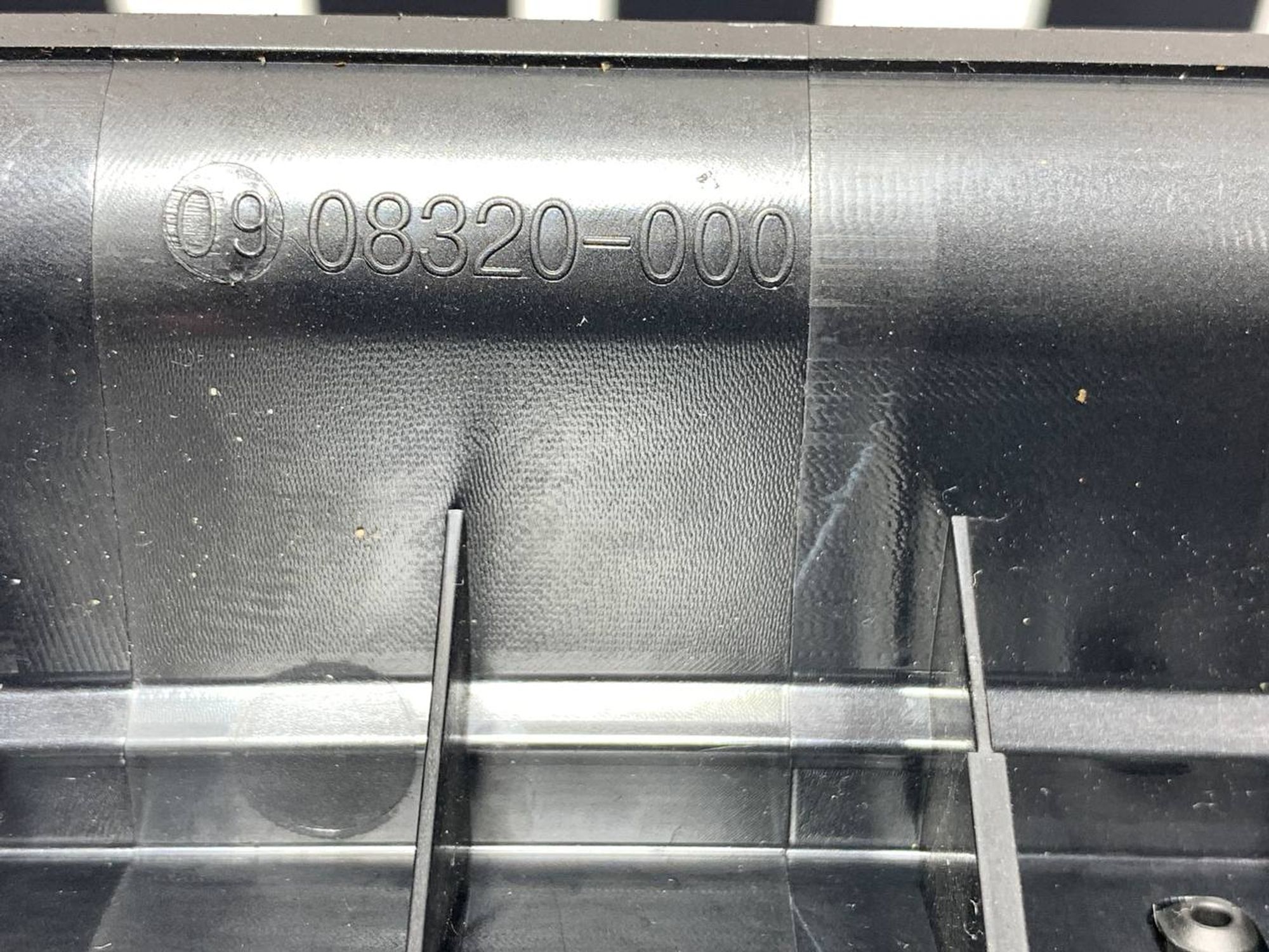 https://ycs.partsauto.market/partsauto-images/thmbs/userImages/h353NjtZg3VDP19b5HMt7LlpbQ93/part/ccc8f1aa-92a2-40d8-ae0a-e428adbac154_1720527289397.jpg