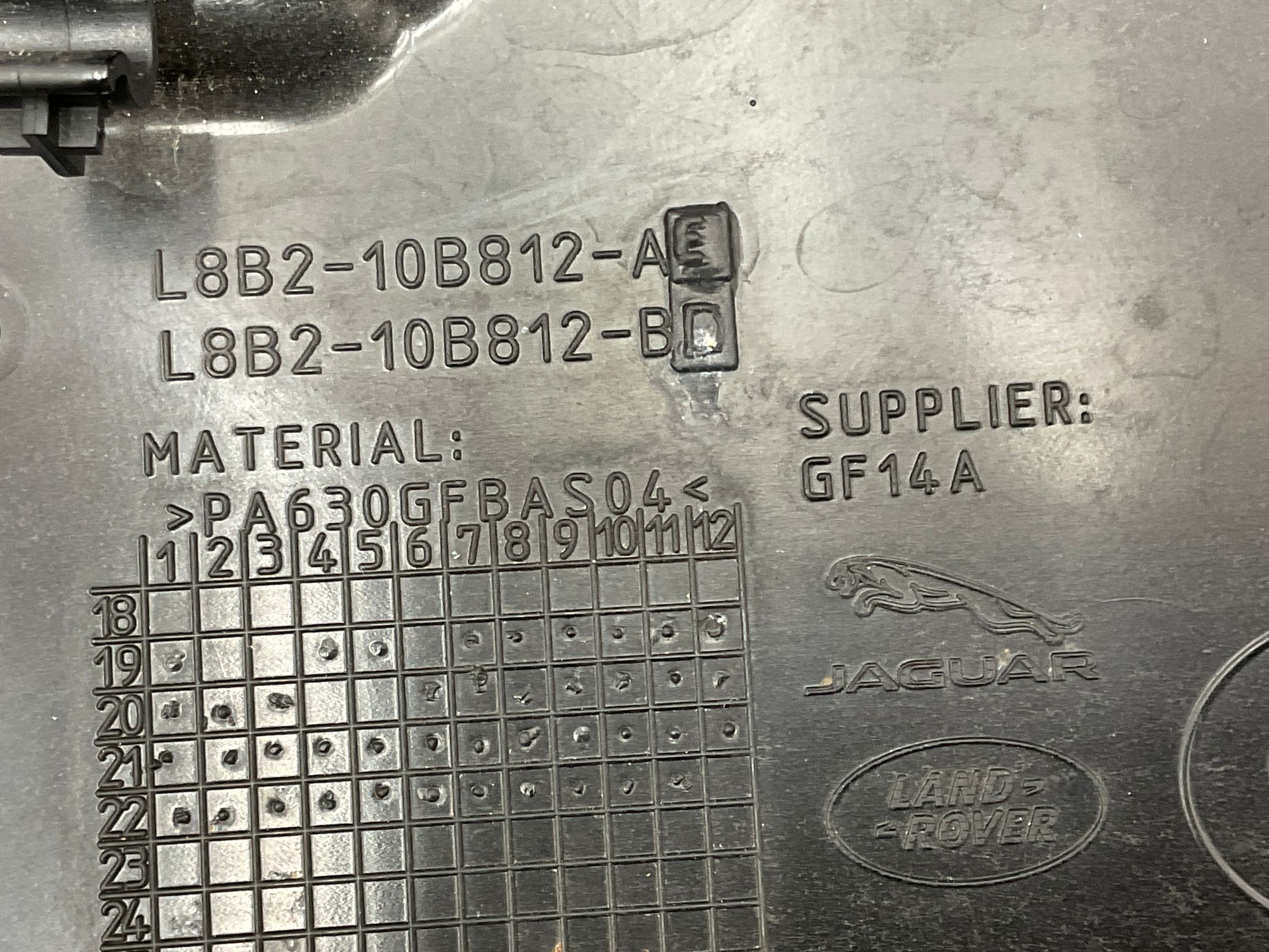 Накладка моторного отсека верхняя Land Rover Defender L663 II 2022, 6000 рублей, Москва