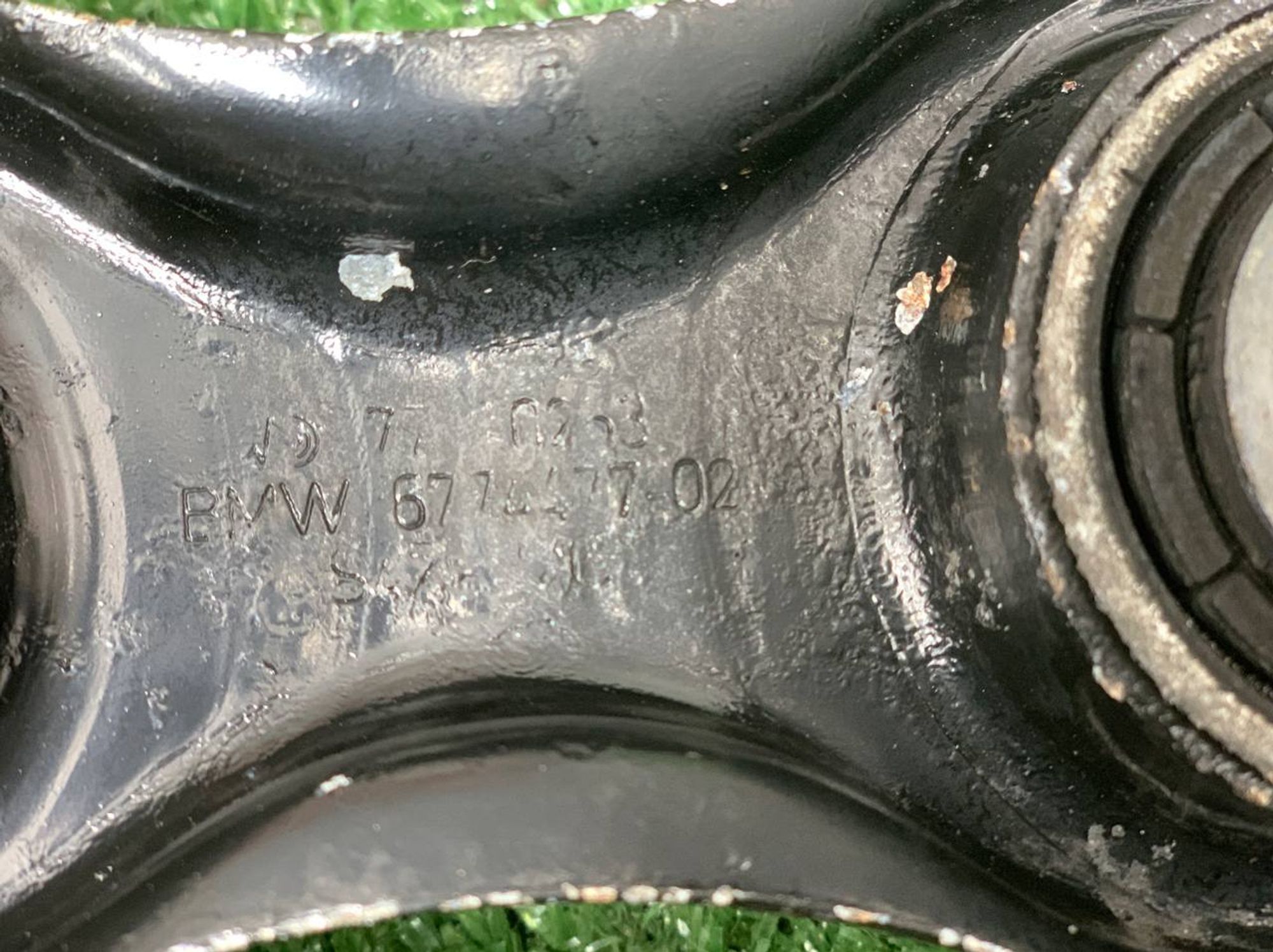 https://ycs.partsauto.market/partsauto-images/thmbs/userImages/h353NjtZg3VDP19b5HMt7LlpbQ93/part/cd2acca6-1536-410c-ac9b-6ed2e82bdc85_1729518491614.jpg