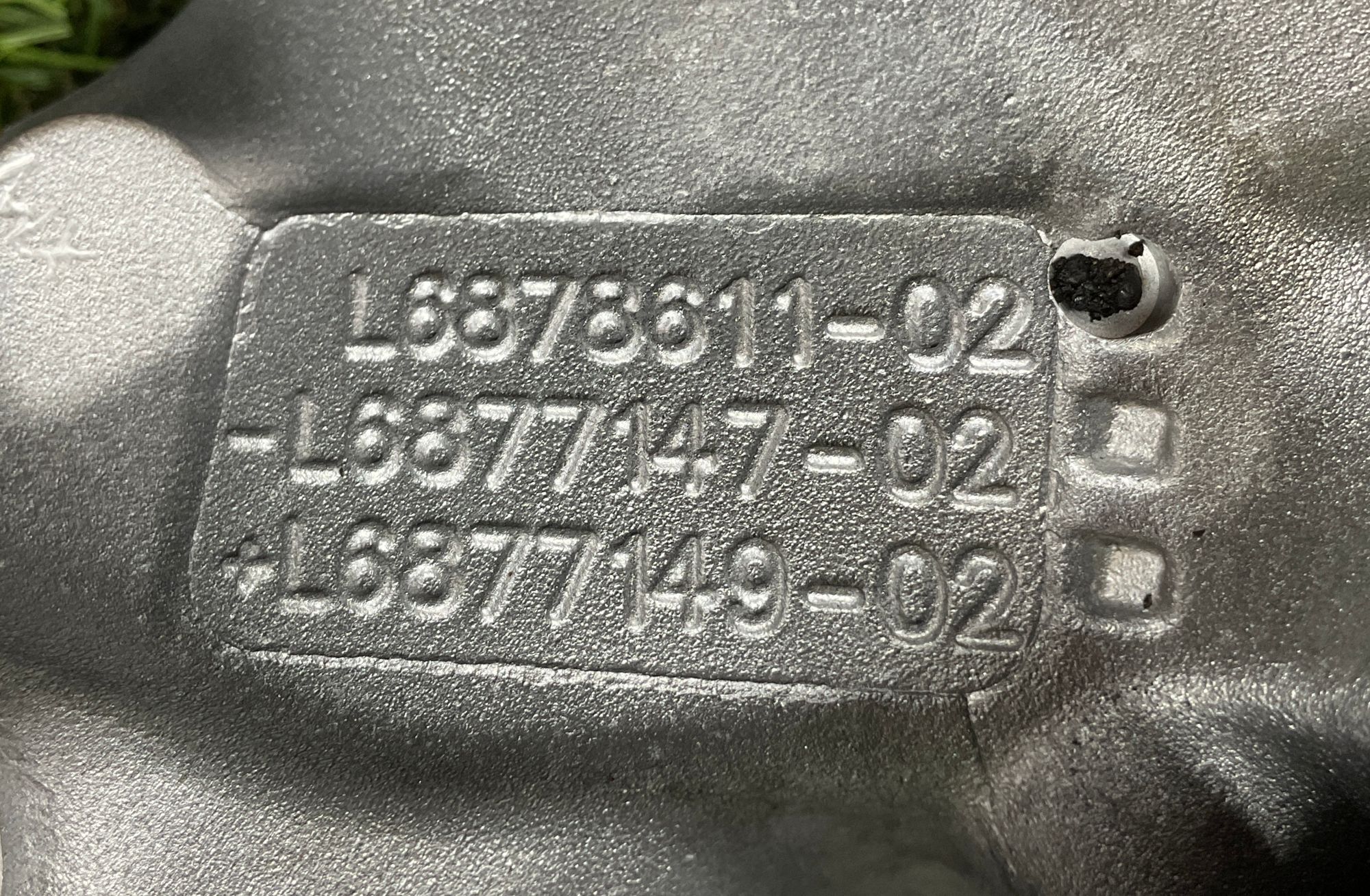 https://ycs.partsauto.market/partsauto-images/thmbs/userImages/h353NjtZg3VDP19b5HMt7LlpbQ93/part/cd701c36-2de4-4afc-8bff-67fa2da4f4ea_1748594929635.jpg