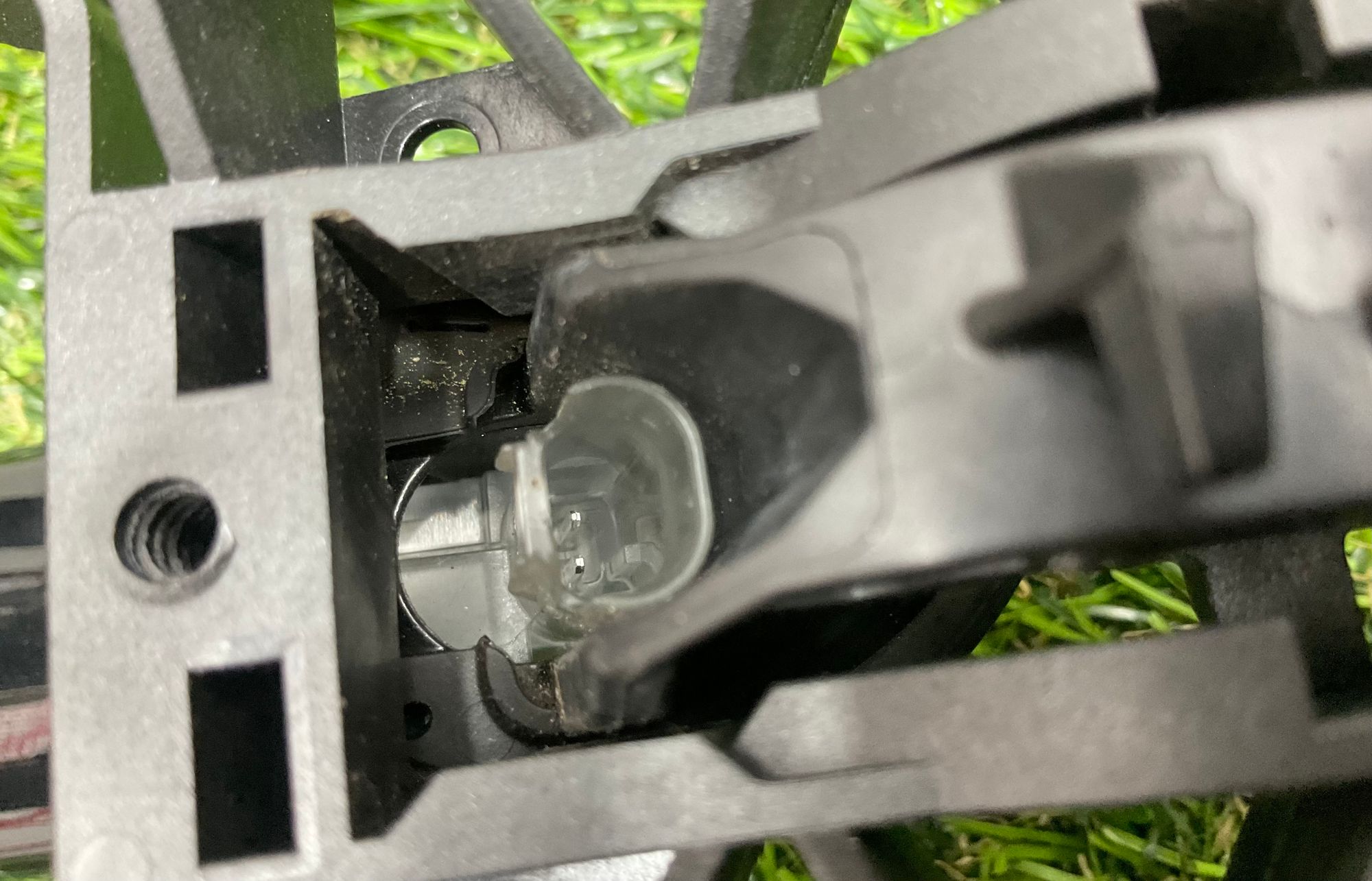 https://ycs.partsauto.market/partsauto-images/thmbs/userImages/h353NjtZg3VDP19b5HMt7LlpbQ93/part/cdf5c8b4-a9df-4df5-901f-1c126b3627b8_1781517318194.jpg