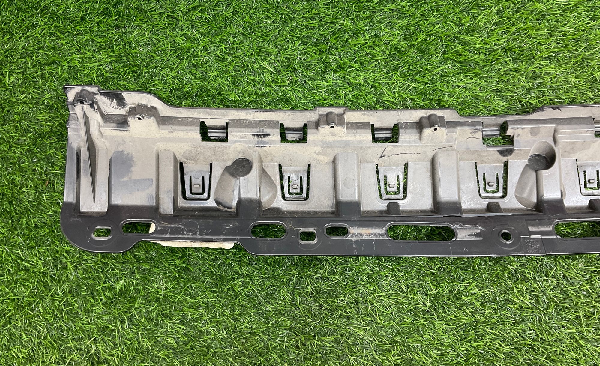 https://ycs.partsauto.market/partsauto-images/thmbs/userImages/h353NjtZg3VDP19b5HMt7LlpbQ93/part/ce39119b-b447-4148-a77d-593bae7a4541_1734620844004.jpg