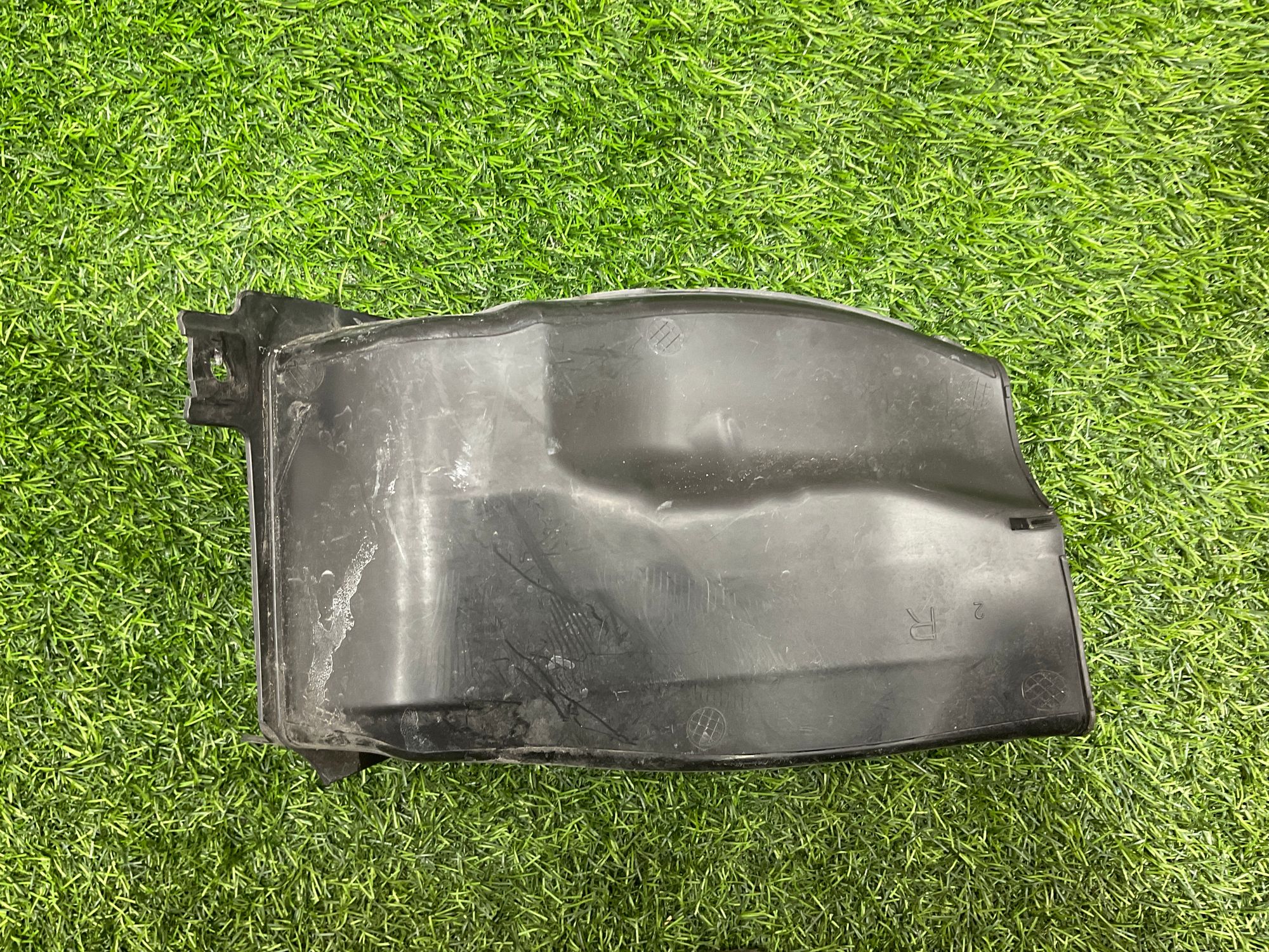 https://ycs.partsauto.market/partsauto-images/thmbs/userImages/h353NjtZg3VDP19b5HMt7LlpbQ93/part/ce96c14a-ea60-4f87-915f-77039900deb7_1734437884212.jpg