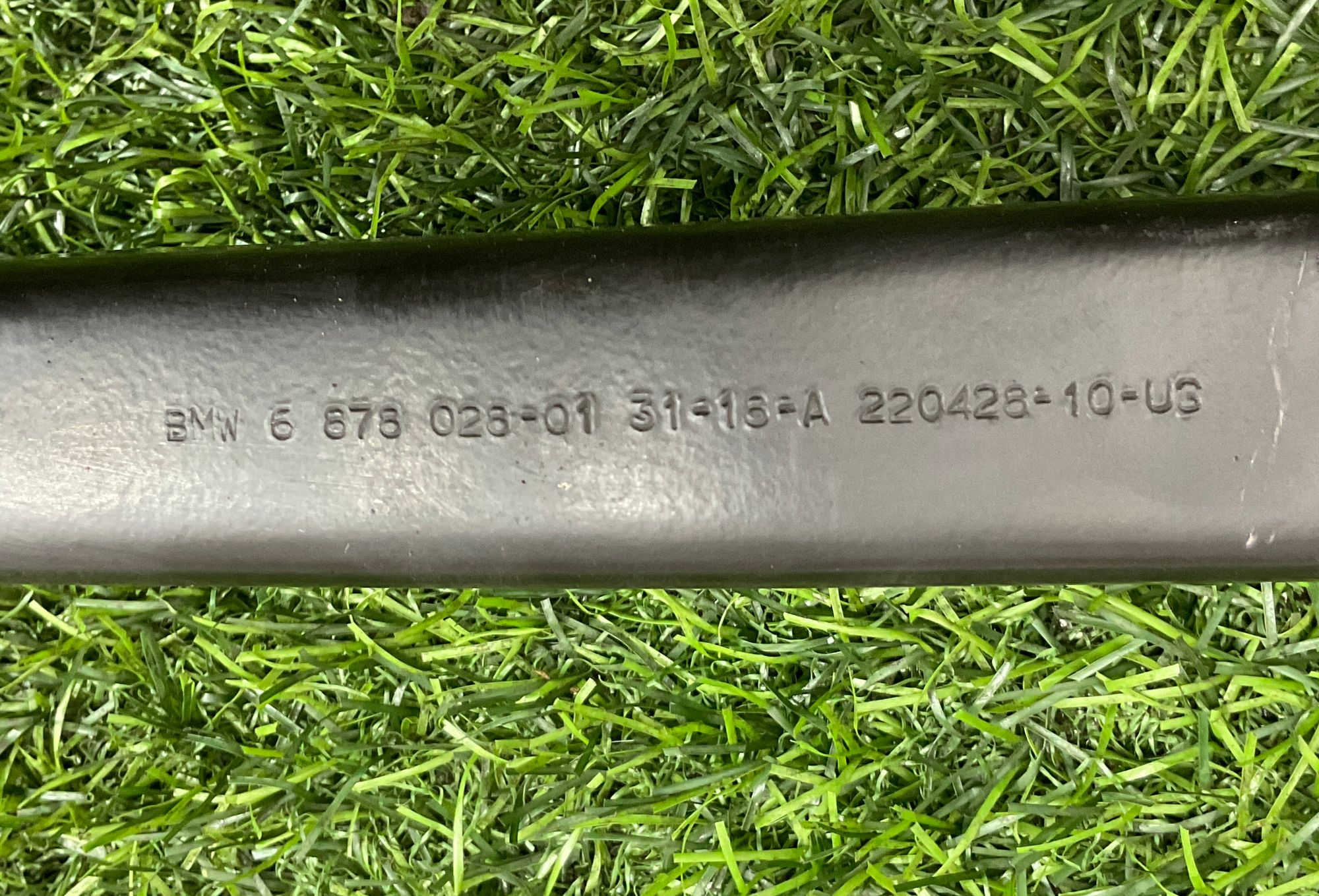 https://ycs.partsauto.market/partsauto-images/thmbs/userImages/h353NjtZg3VDP19b5HMt7LlpbQ93/part/cedd9b20-c390-4847-9b08-6fee0e9d86fd_1743513014660.jpg
