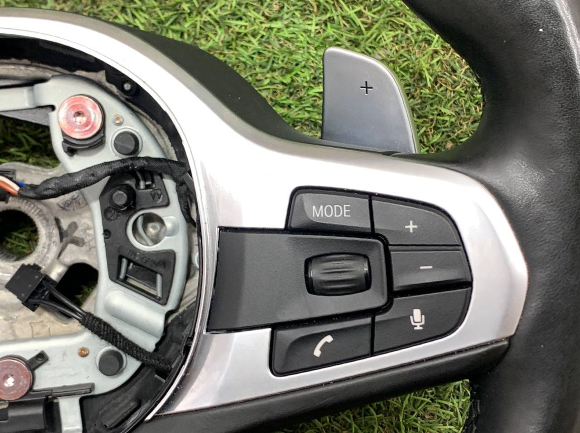 https://ycs.partsauto.market/partsauto-images/thmbs/userImages/h353NjtZg3VDP19b5HMt7LlpbQ93/part/cee6cae0-23e4-4e6a-90e8-b773ab7dd177_1717775167414.jpg