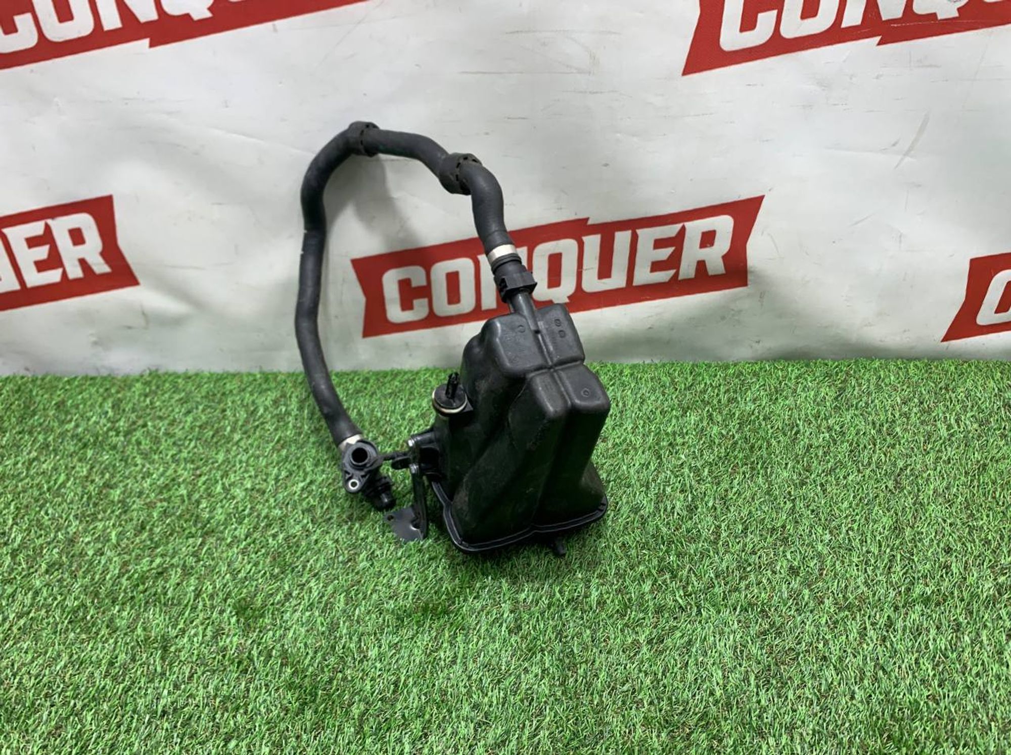 https://ycs.partsauto.market/partsauto-images/thmbs/userImages/h353NjtZg3VDP19b5HMt7LlpbQ93/part/cef38f34-83b4-4b3f-8c8e-65e7981efbf6_1716020631142.jpg