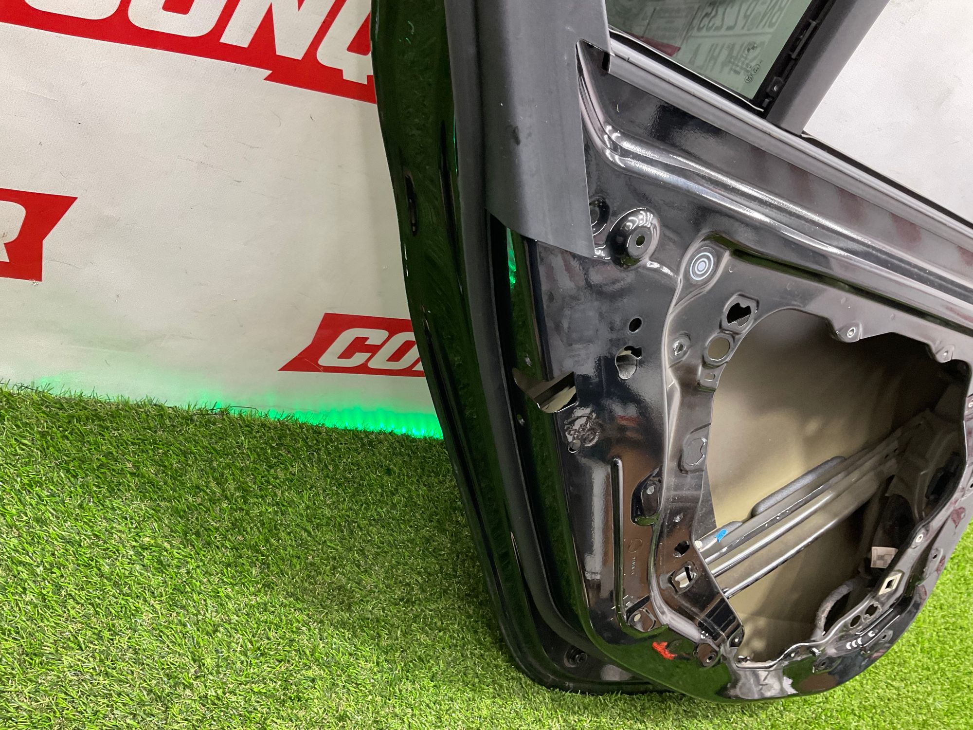 https://ycs.partsauto.market/partsauto-images/thmbs/userImages/h353NjtZg3VDP19b5HMt7LlpbQ93/part/cf7cbab7-2d71-416b-a611-8d56ad4c255b_1781527069873.jpg