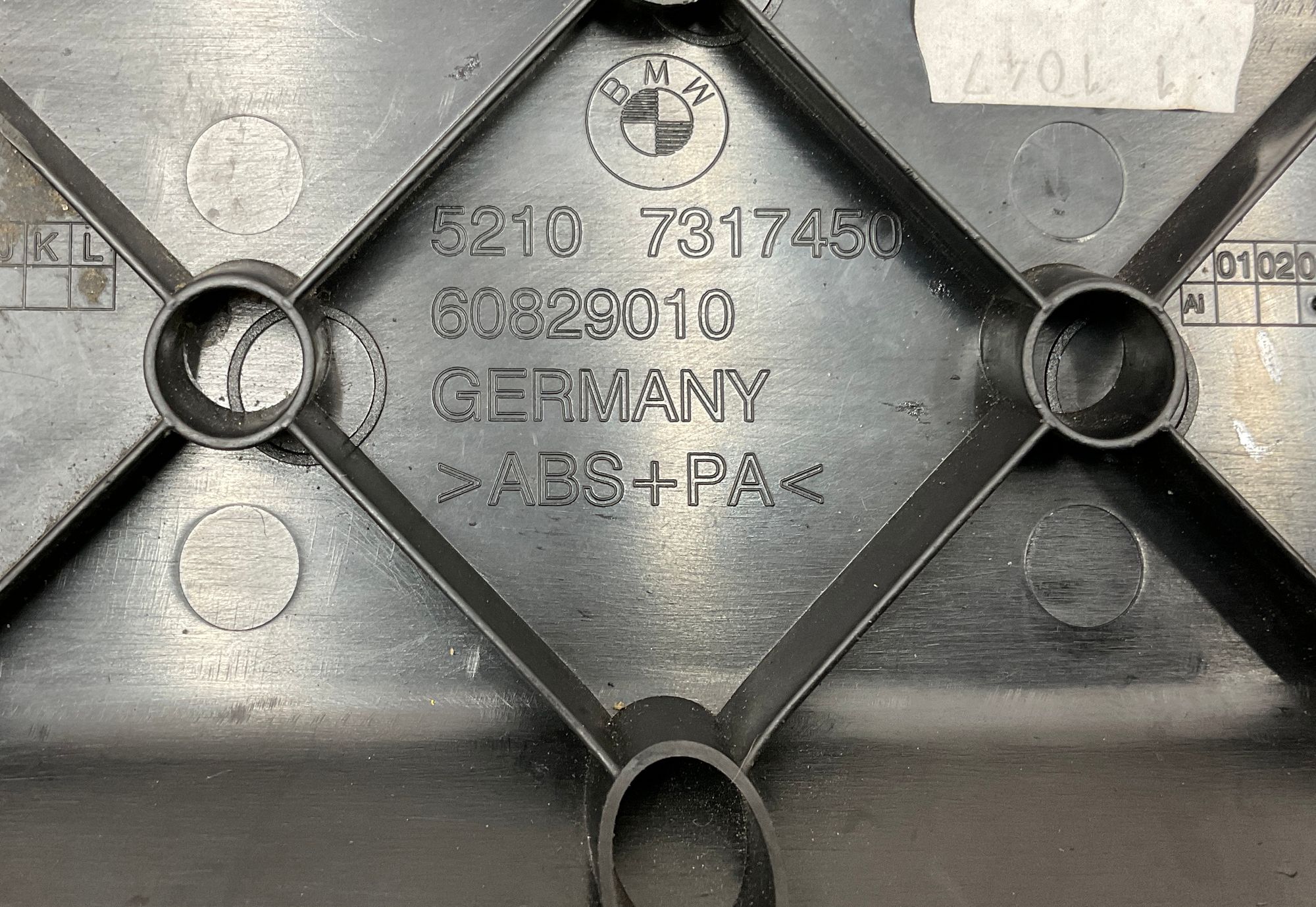 Накладка переднего сиденья правая BMW X5 M, F85 2016, 2000 рублей, Москва