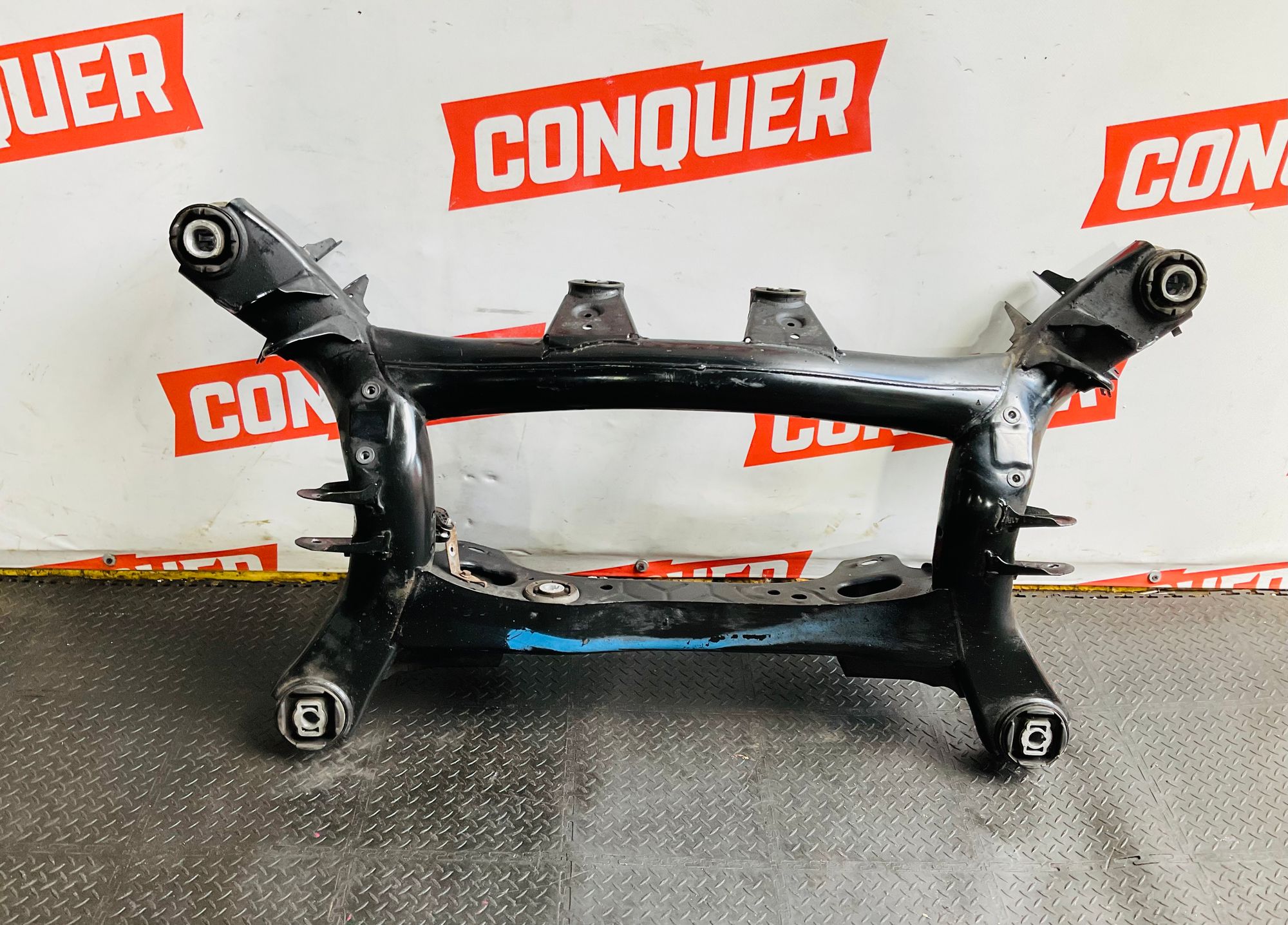 https://ycs.partsauto.market/partsauto-images/thmbs/userImages/h353NjtZg3VDP19b5HMt7LlpbQ93/part/d024606d-e076-453a-b059-99eac48b46b9_1781617324590.jpg