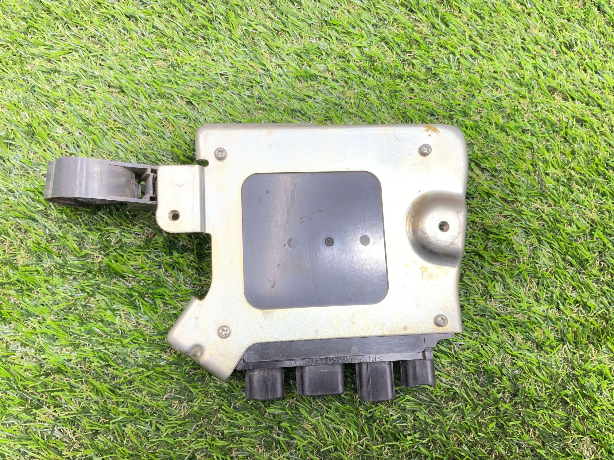 https://ycs.partsauto.market/partsauto-images/thmbs/userImages/h353NjtZg3VDP19b5HMt7LlpbQ93/part/d029479a-9791-449e-a589-f90d15178988_1780491598730.jpg