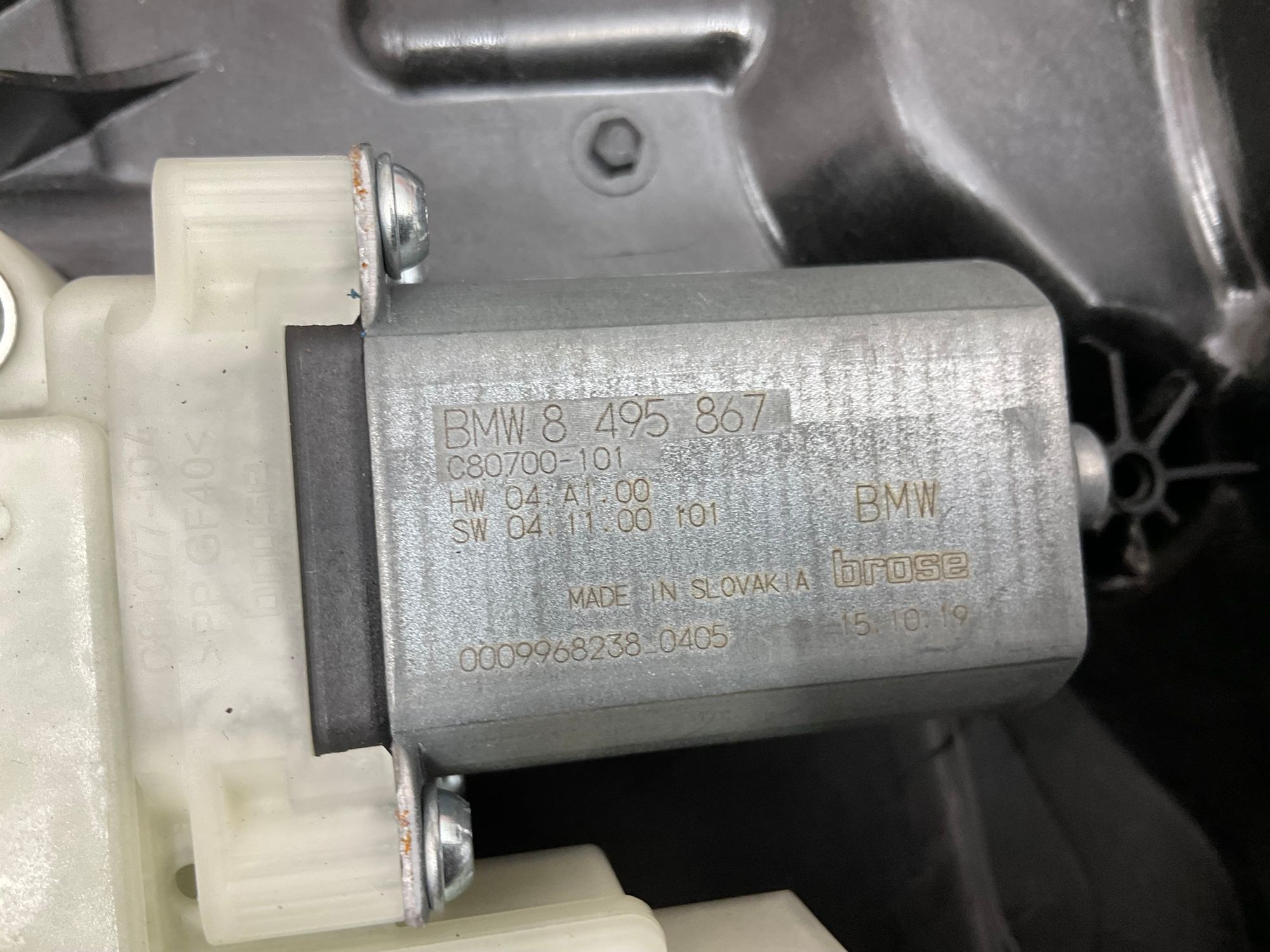 https://ycs.partsauto.market/partsauto-images/thmbs/userImages/h353NjtZg3VDP19b5HMt7LlpbQ93/part/d0451718-0d28-49a6-ae93-4206ff66cd84_1781530433231.jpg