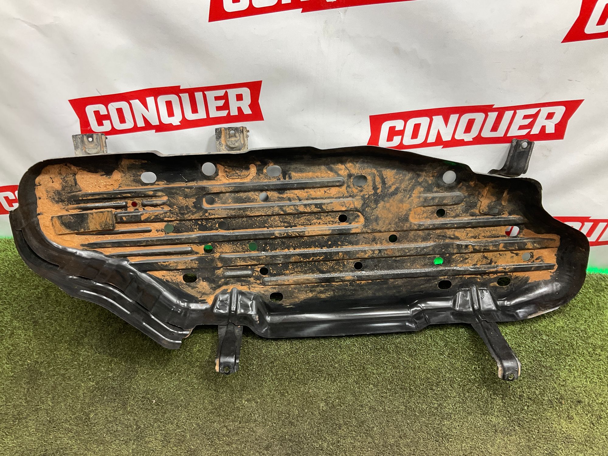 Защита топливного бака Toyota Land Cruiser 200 рестайлинг 2 (2015—2023) 2017, 7500 рублей, Москва