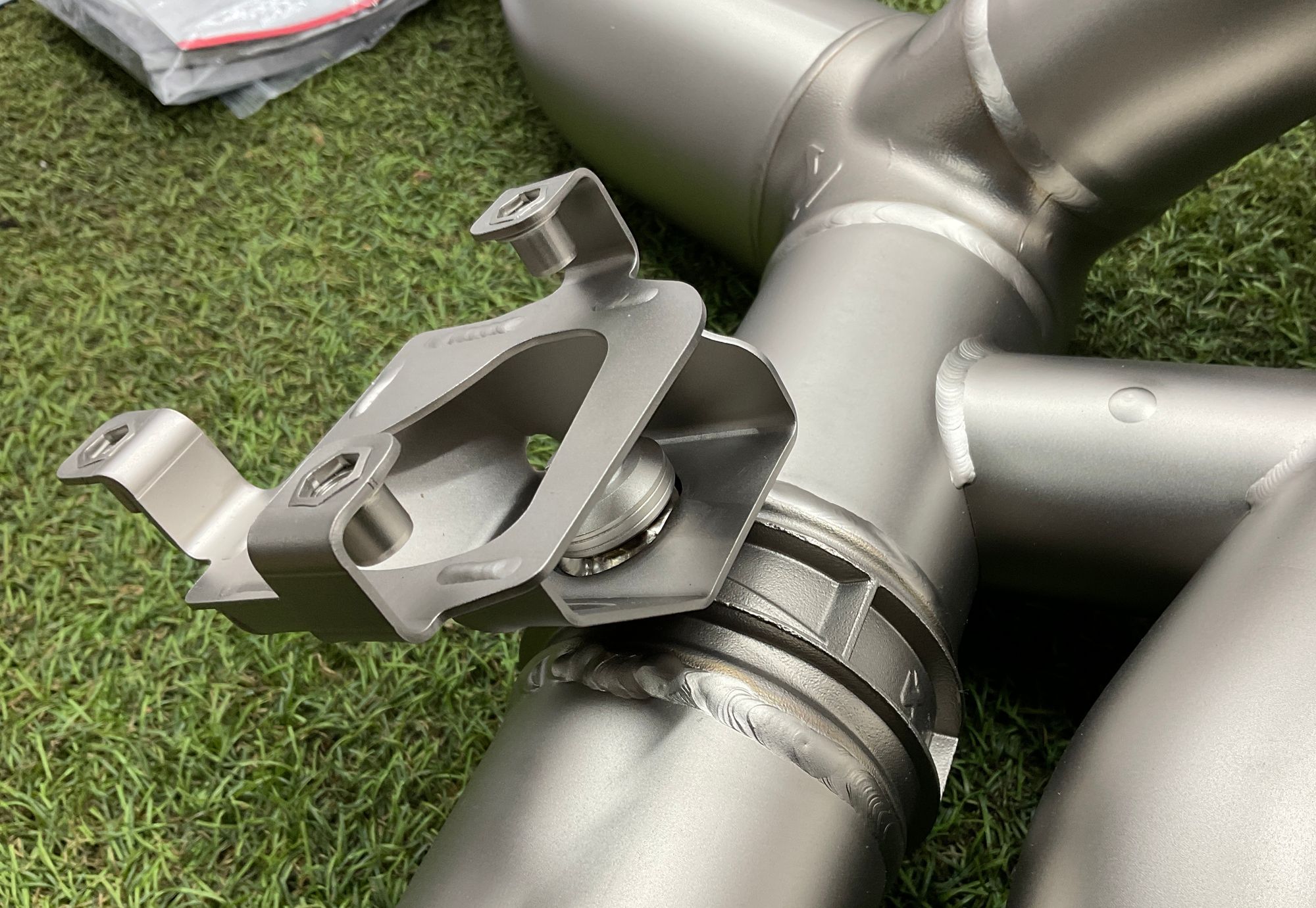 Akrapovic BMW M5 F90, 920000 рублей, Москва