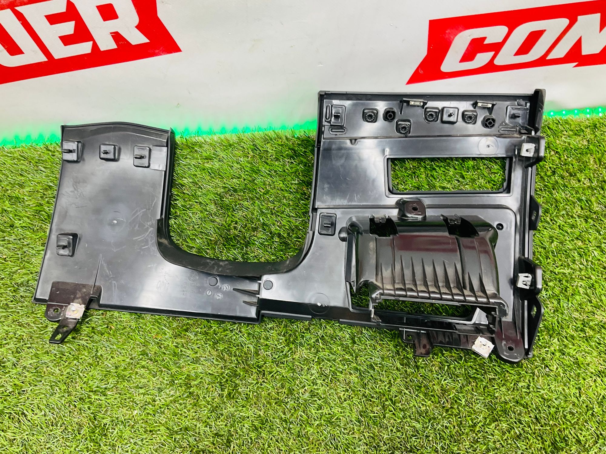 https://ycs.partsauto.market/partsauto-images/thmbs/userImages/h353NjtZg3VDP19b5HMt7LlpbQ93/part/d0e17f81-9cf3-41eb-8320-5d8d609dd52e_1785852317232.jpg