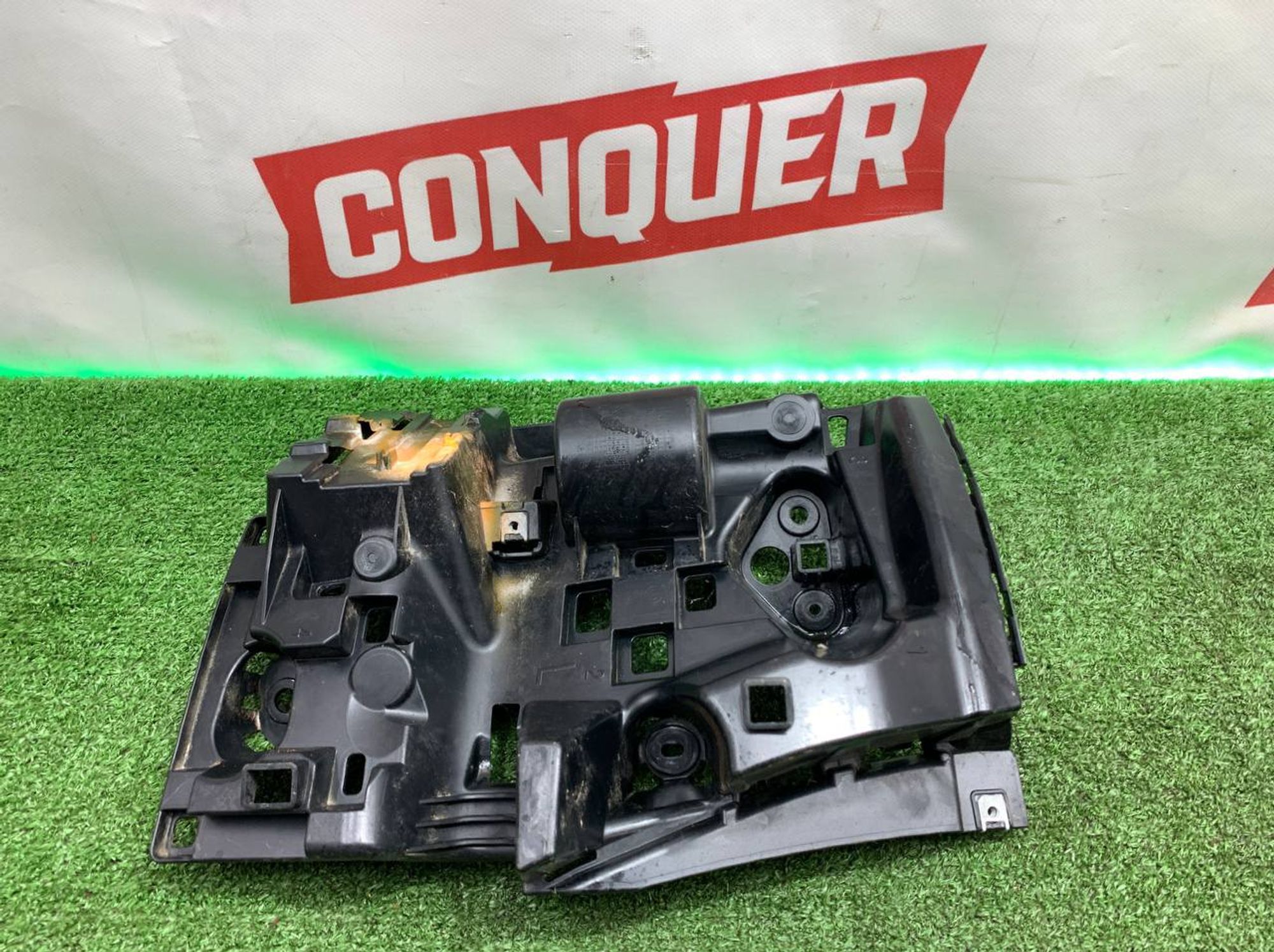 https://ycs.partsauto.market/partsauto-images/thmbs/userImages/h353NjtZg3VDP19b5HMt7LlpbQ93/part/d10d2678-dfb8-4b63-8df8-137e19d5619e_1724686987202.jpg