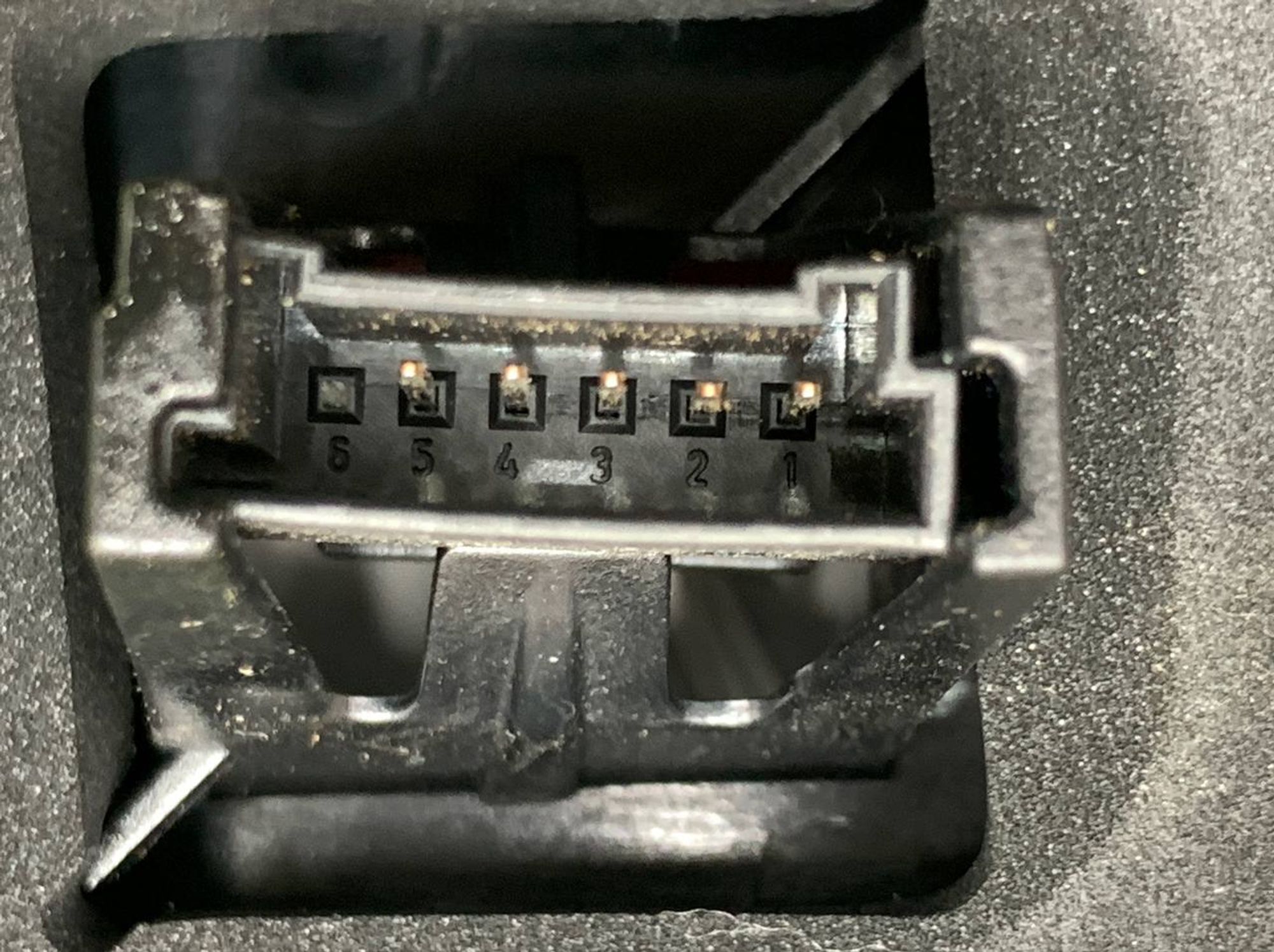 https://ycs.partsauto.market/partsauto-images/thmbs/userImages/h353NjtZg3VDP19b5HMt7LlpbQ93/part/d1caa5b9-7156-479e-93f5-a5cfe2a82993_1723884413186.jpg