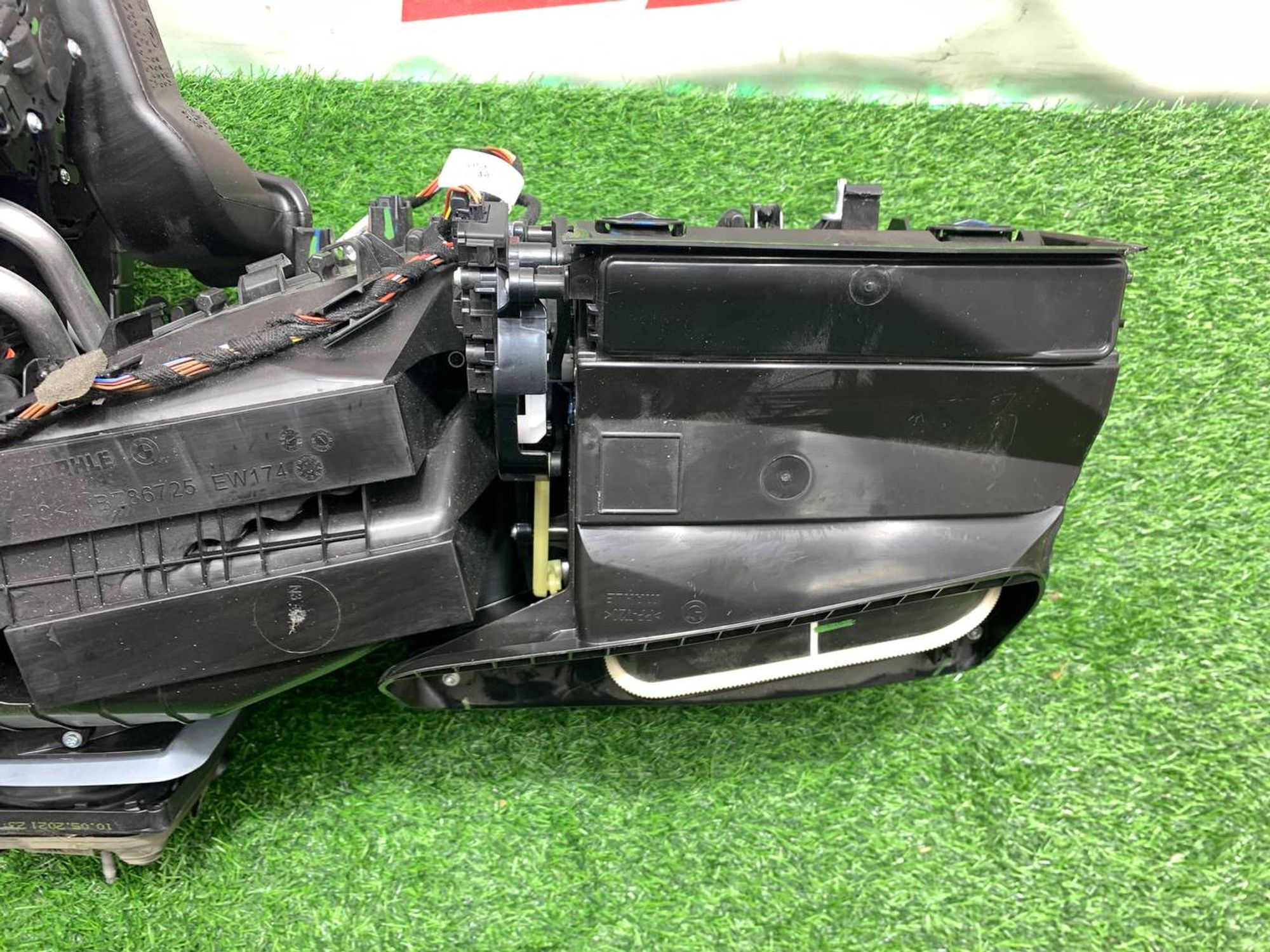 https://ycs.partsauto.market/partsauto-images/thmbs/userImages/h353NjtZg3VDP19b5HMt7LlpbQ93/part/d1cfdea6-9ea2-4bfa-a09f-e7e0373bb563_1732809356581.jpg