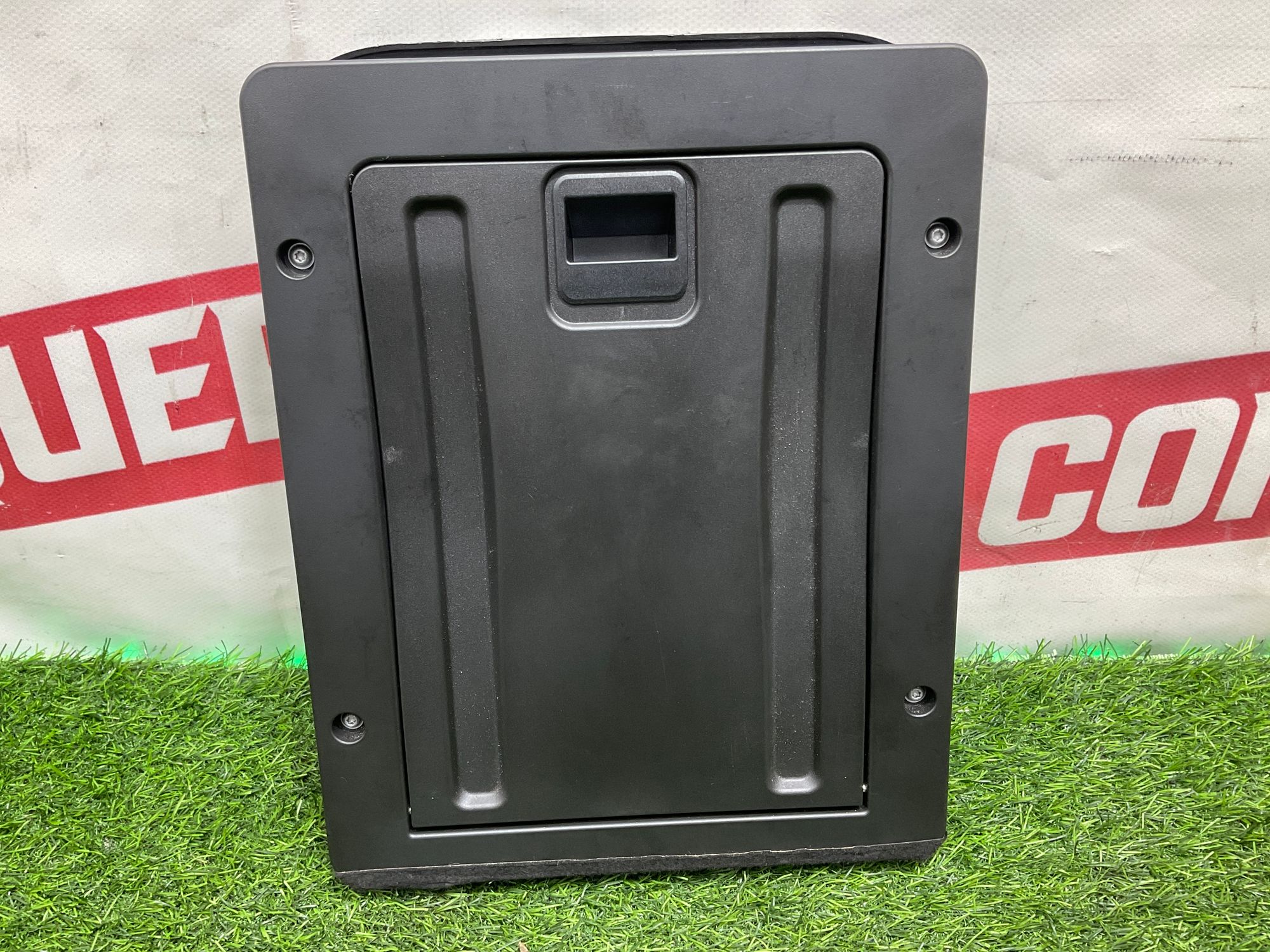 https://ycs.partsauto.market/partsauto-images/thmbs/userImages/h353NjtZg3VDP19b5HMt7LlpbQ93/part/d21eb79c-3ce8-4ec5-b25e-57332074979e_1735292830397.jpg