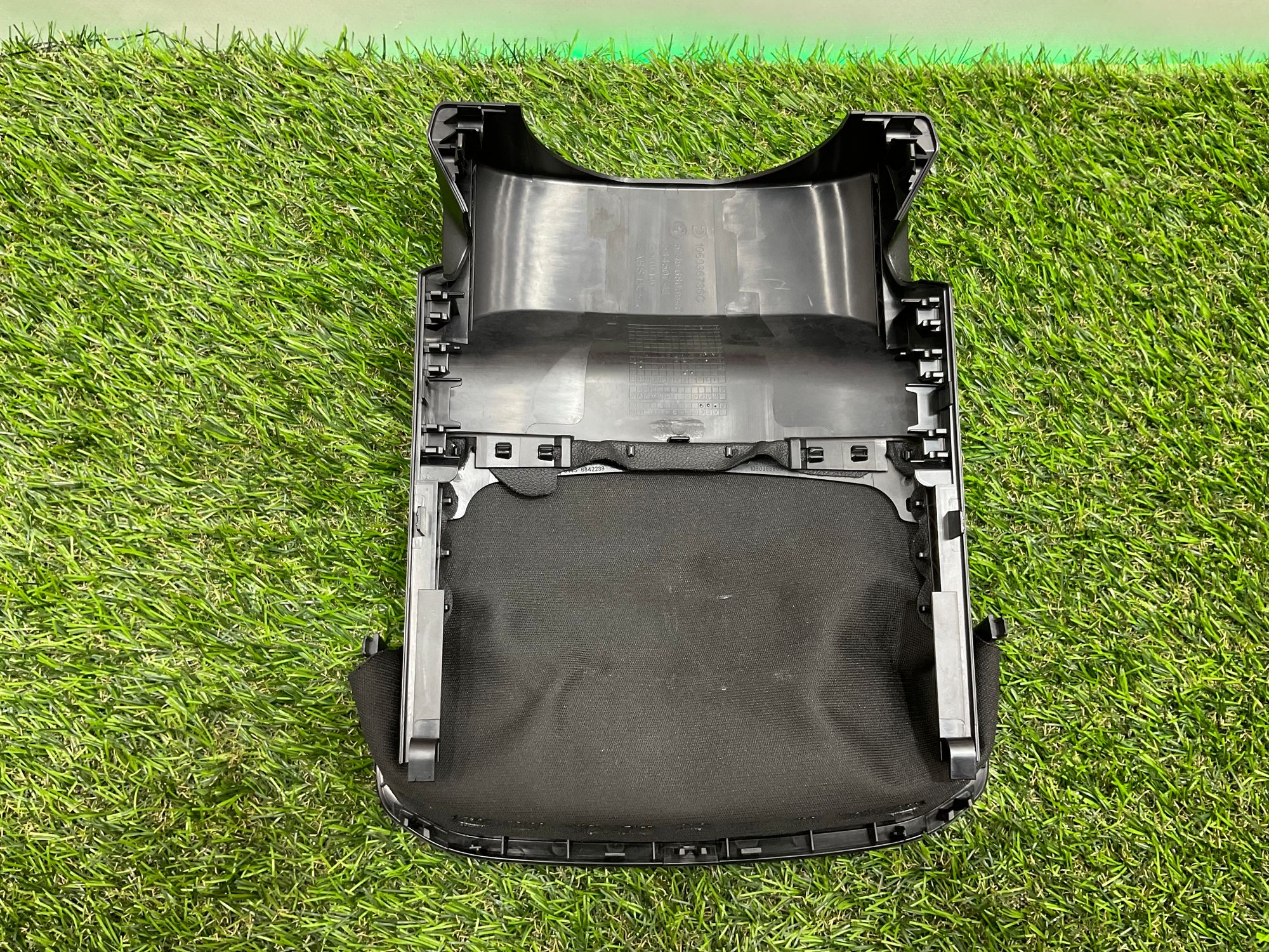 https://ycs.partsauto.market/partsauto-images/thmbs/userImages/h353NjtZg3VDP19b5HMt7LlpbQ93/part/d2297d52-d274-43a5-8572-1e0010f7b1c8_1781522917774.jpg