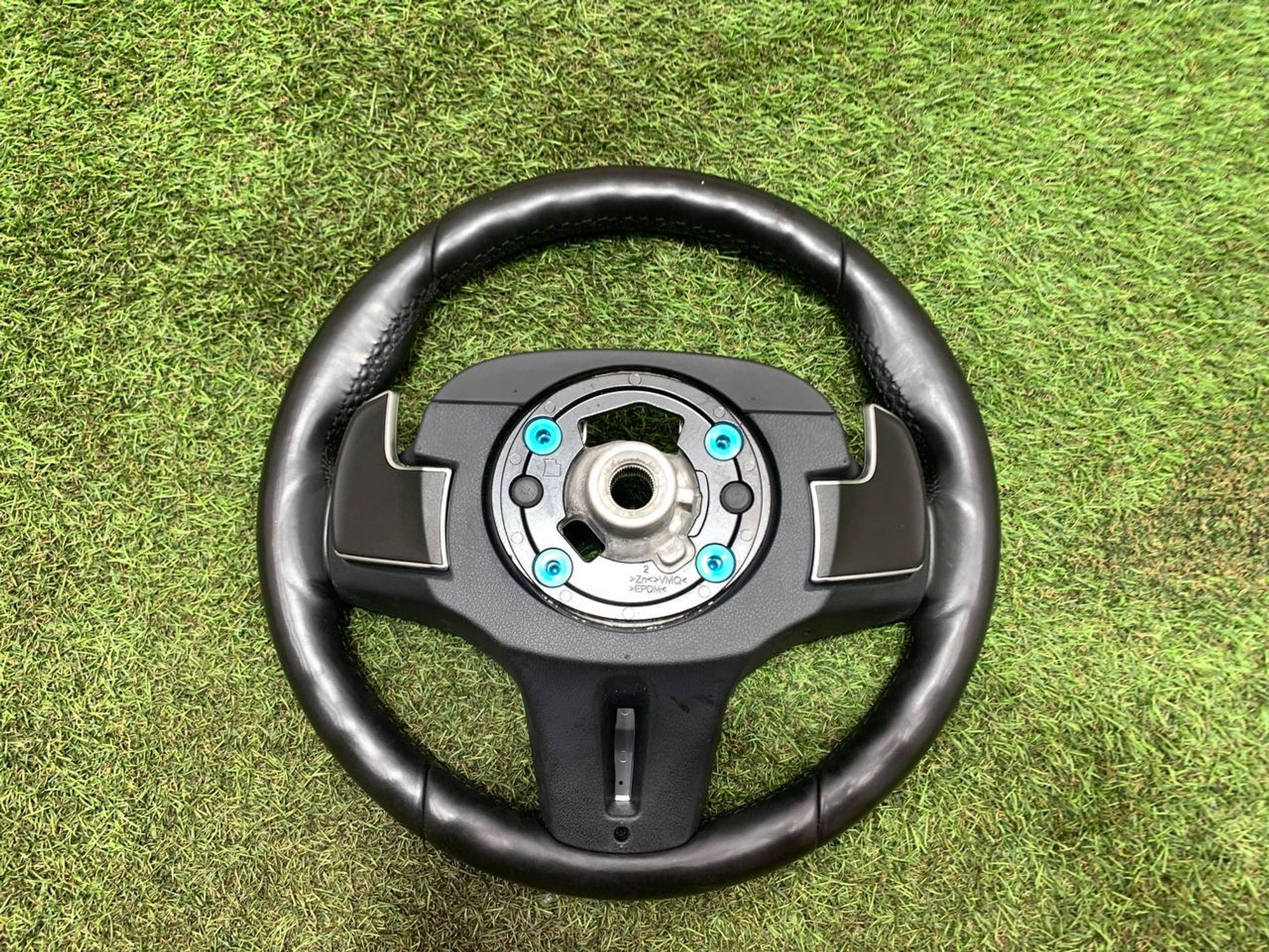https://ycs.partsauto.market/partsauto-images/thmbs/userImages/h353NjtZg3VDP19b5HMt7LlpbQ93/part/d22a4bc4-fdfa-4f25-b1e3-78f3cf57c16e_1717775158837.jpg