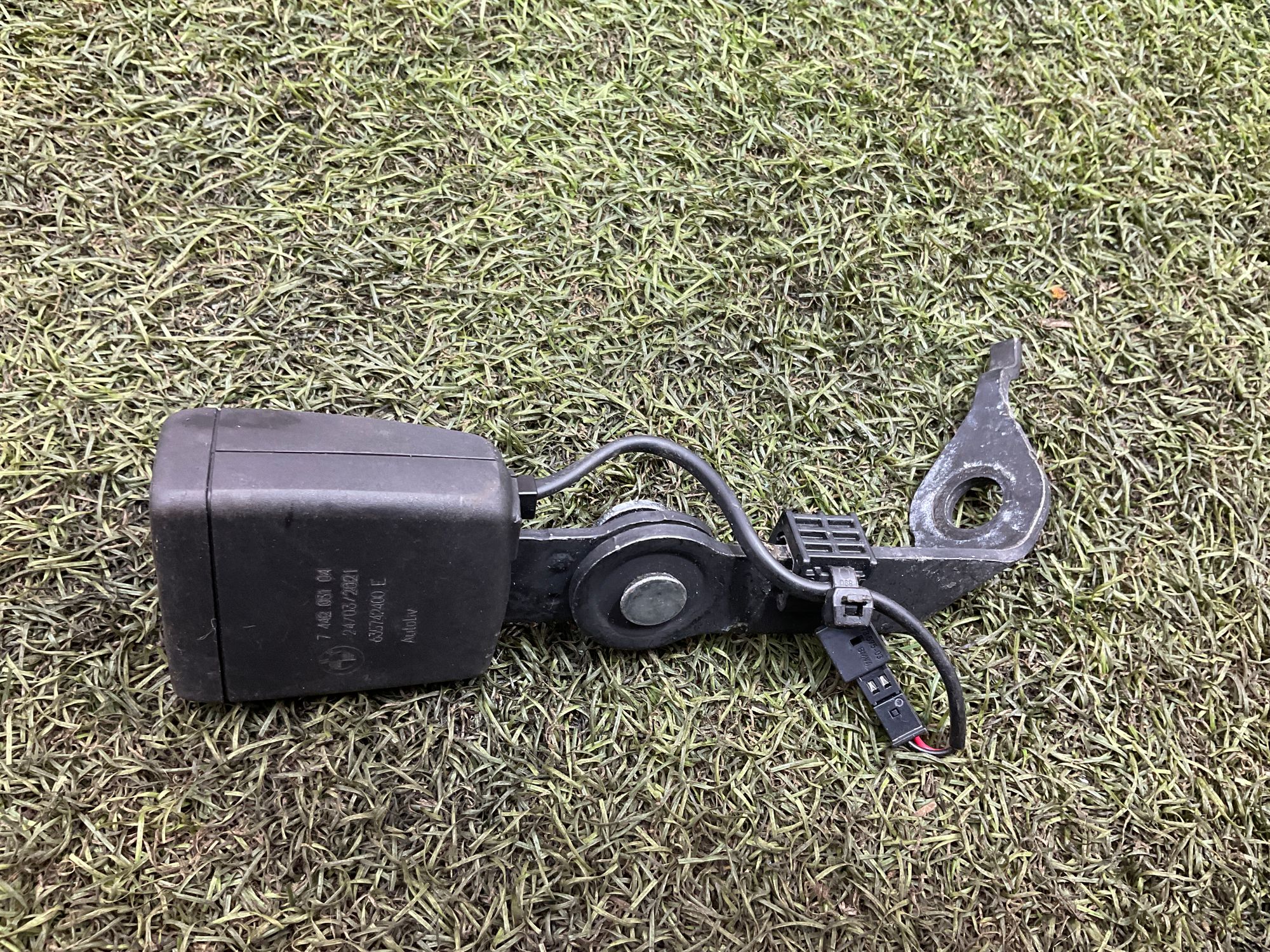 Замок ремня безопасности задний BMW 3 серия, G20/G21, 1000 рублей, Москва