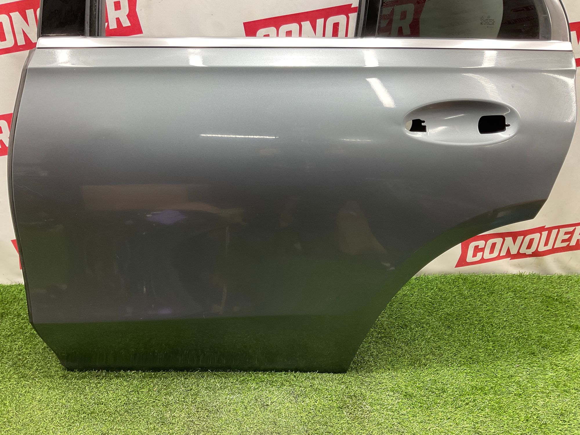 https://ycs.partsauto.market/partsauto-images/thmbs/userImages/h353NjtZg3VDP19b5HMt7LlpbQ93/part/d2506bb5-48a5-434b-b819-ea3e4f7aa0ed_1737963037197.jpg
