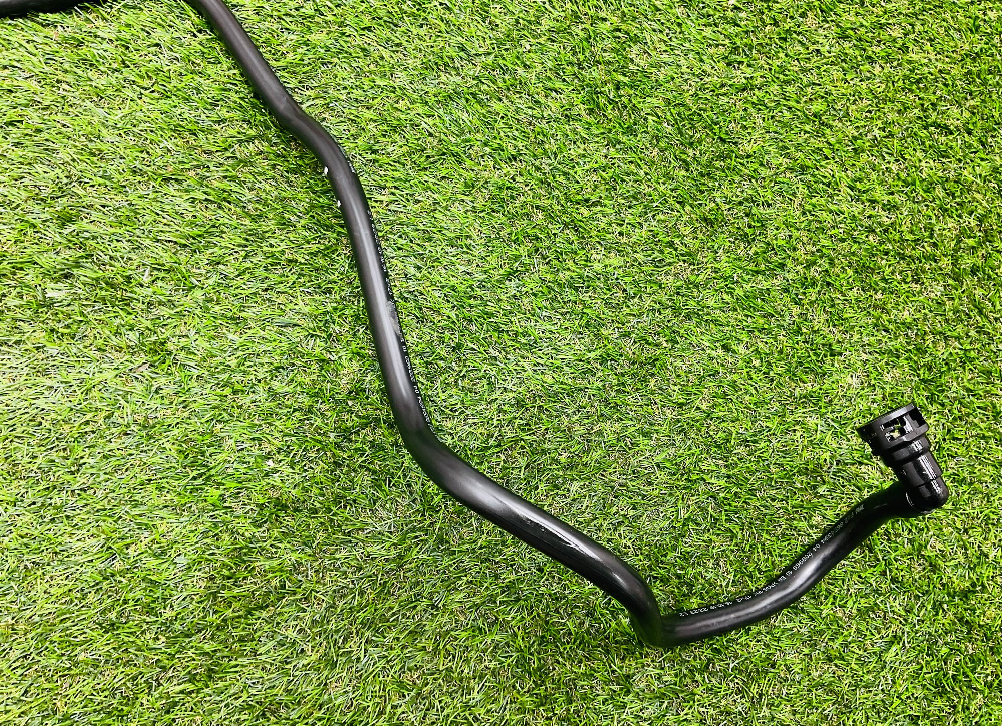 https://ycs.partsauto.market/partsauto-images/thmbs/userImages/h353NjtZg3VDP19b5HMt7LlpbQ93/part/d2608219-0f4f-49af-88e4-cfb35973e9e8_1781256444826.jpg