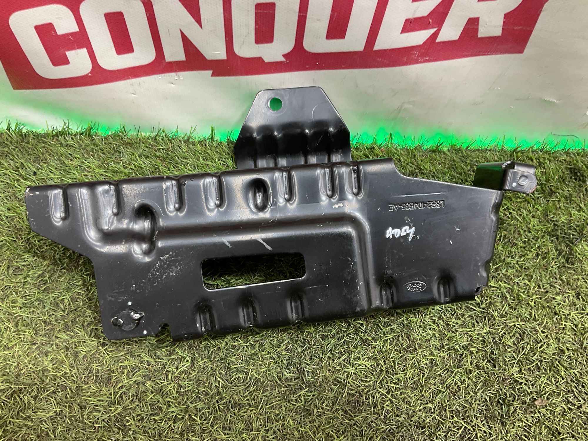 Крепление кузова заднее правое Land Rover Defender II L663 2022, 2000 рублей, Москва