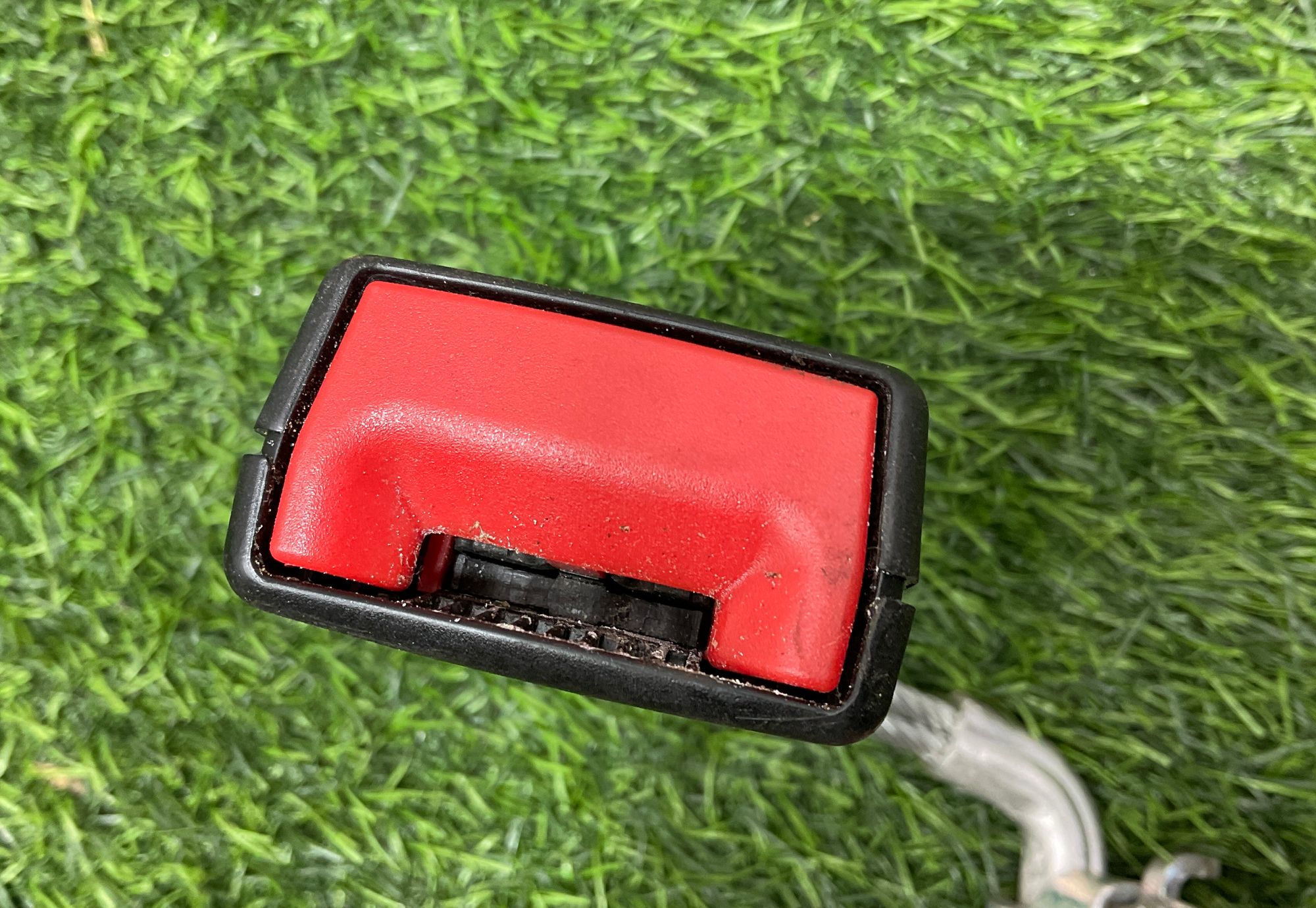 Замок ремня безопасности задний левый BMW 6 F06, 1000 рублей, Москва