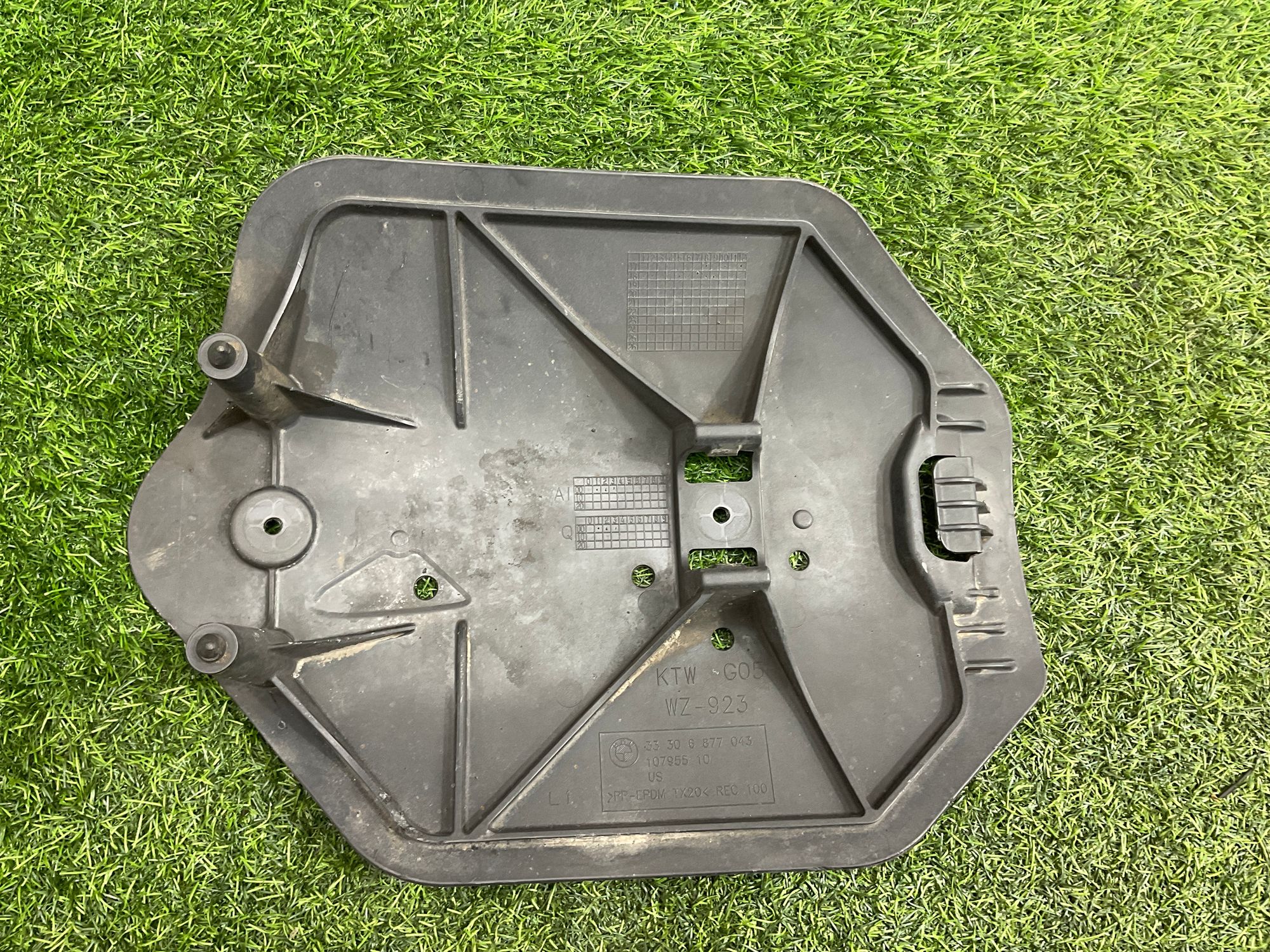 https://ycs.partsauto.market/partsauto-images/thmbs/userImages/h353NjtZg3VDP19b5HMt7LlpbQ93/part/d2a518bf-916b-48cc-ba95-4c34f8d44df1_1744026146919.jpg