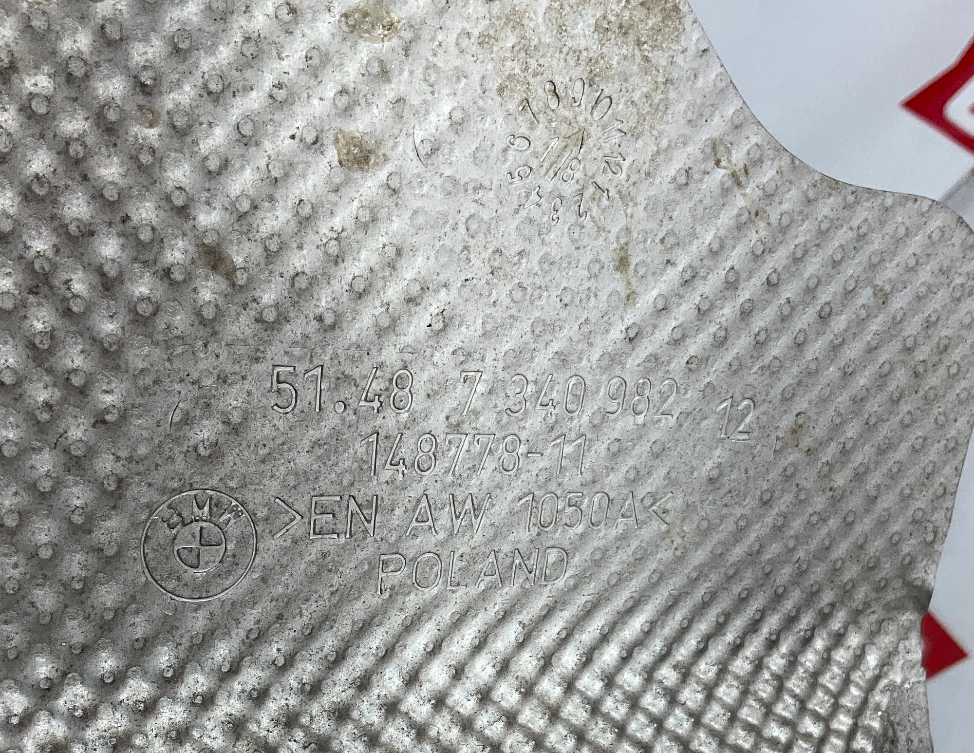 https://ycs.partsauto.market/partsauto-images/thmbs/userImages/h353NjtZg3VDP19b5HMt7LlpbQ93/part/d33f158e-b06d-43f9-b460-fa37f17a8fbb_1746444160892.jpg