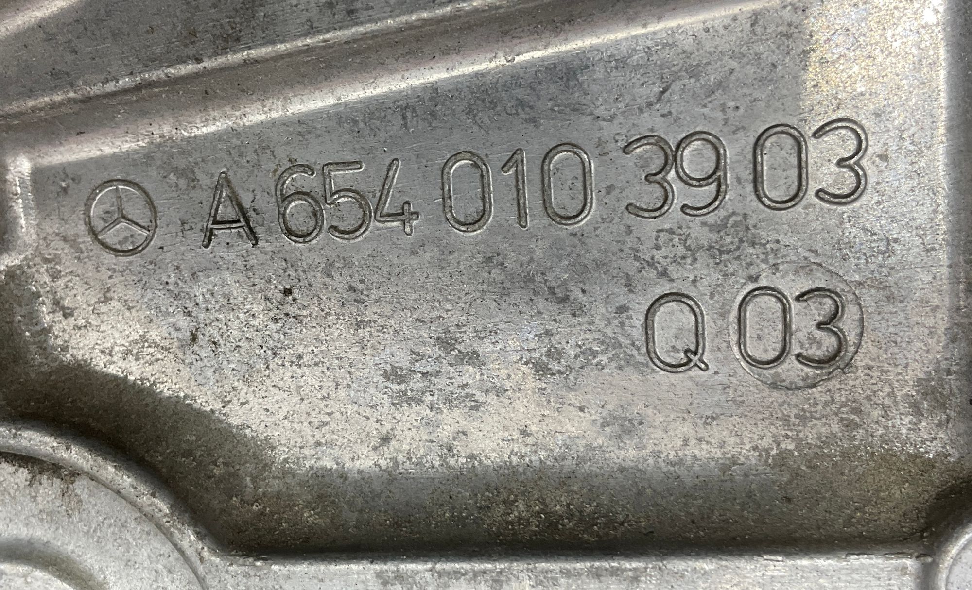 Крышка распредвала M 654920 Mercedes-Benz C-Класс W205/S205/C205/A205 рестайлинг (2018—2021) 2021, 2000 рублей, Москва