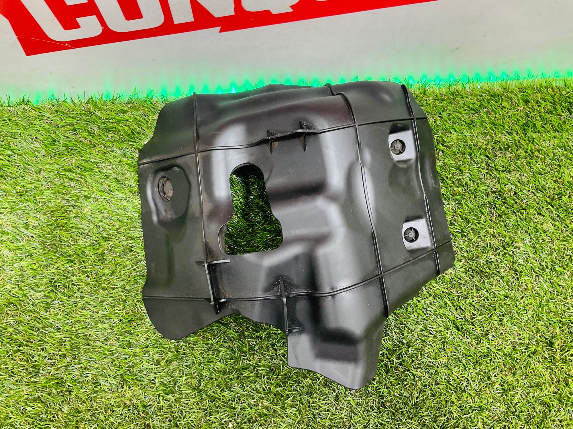 https://ycs.partsauto.market/partsauto-images/thmbs/userImages/h353NjtZg3VDP19b5HMt7LlpbQ93/part/d374f651-fe89-41af-bbed-5c3a6867cc0a_1786023151452.jpg