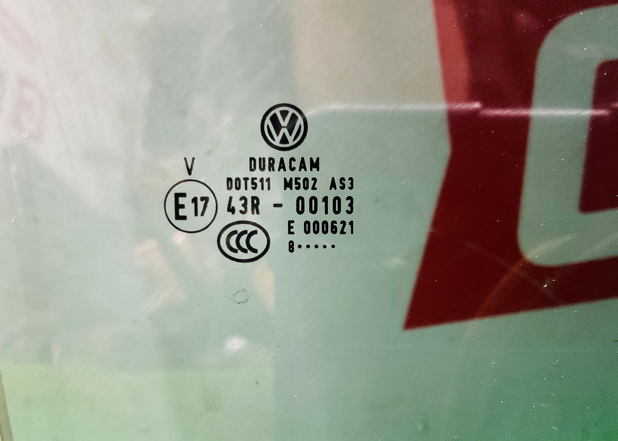 https://ycs.partsauto.market/partsauto-images/thmbs/userImages/h353NjtZg3VDP19b5HMt7LlpbQ93/part/d3799e2e-8c7d-42b9-903e-85b93162f020_1786102701831.jpg