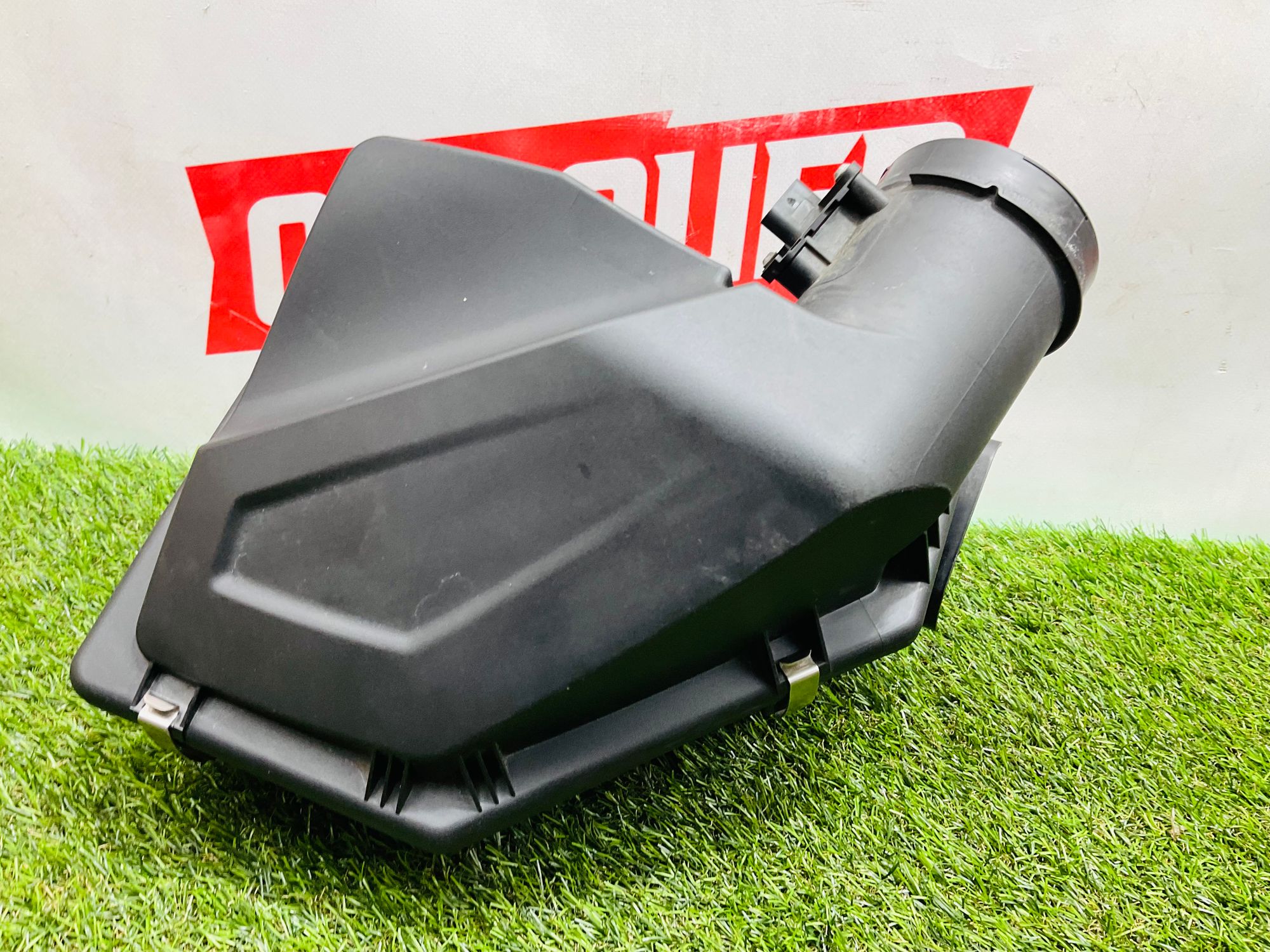 https://ycs.partsauto.market/partsauto-images/thmbs/userImages/h353NjtZg3VDP19b5HMt7LlpbQ93/part/d382d4b2-7e42-47bb-a695-e3606a672400_1785331680740.jpg