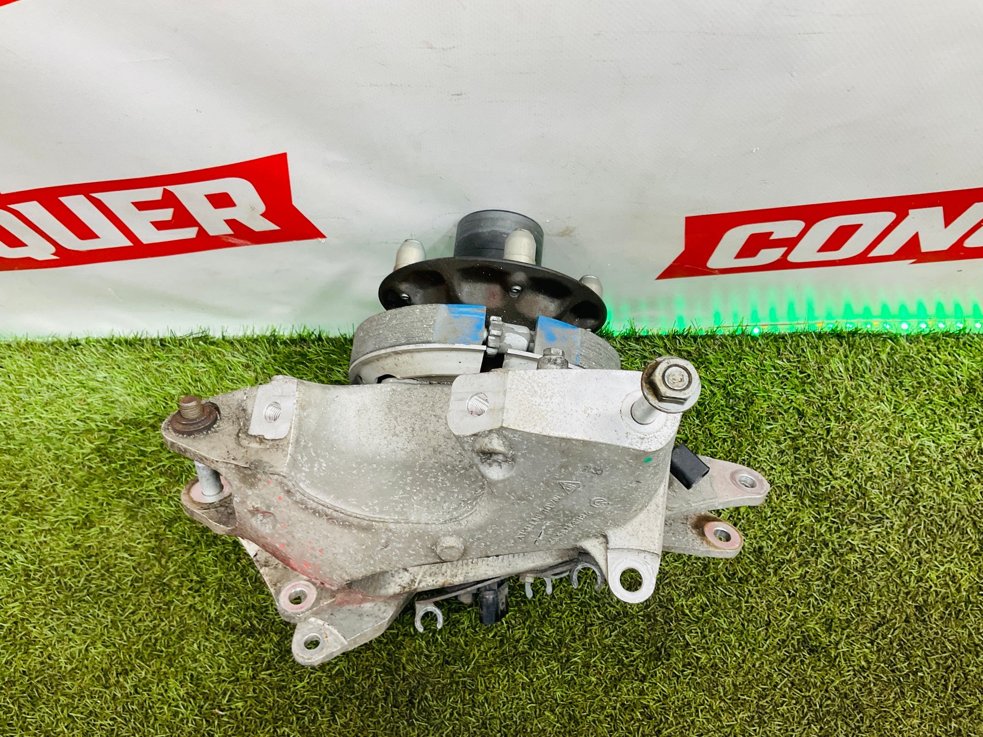 https://ycs.partsauto.market/partsauto-images/thmbs/userImages/h353NjtZg3VDP19b5HMt7LlpbQ93/part/d38597f5-2578-437a-9be8-ccaf86dc9aa5_1779452007385.jpg
