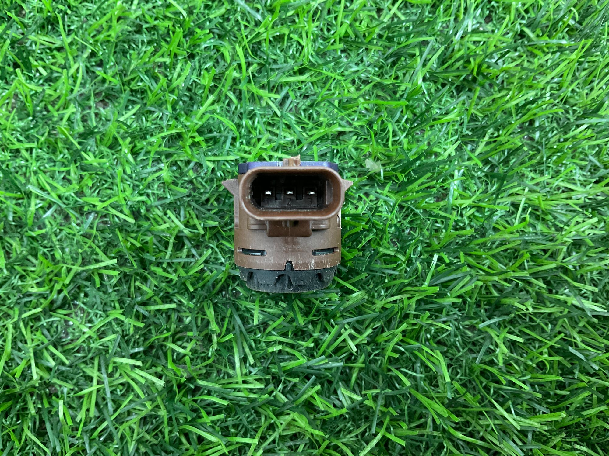 https://ycs.partsauto.market/partsauto-images/thmbs/userImages/h353NjtZg3VDP19b5HMt7LlpbQ93/part/d3e12acc-d80d-465c-aafd-6821ac32c414_1740660509820.jpg
