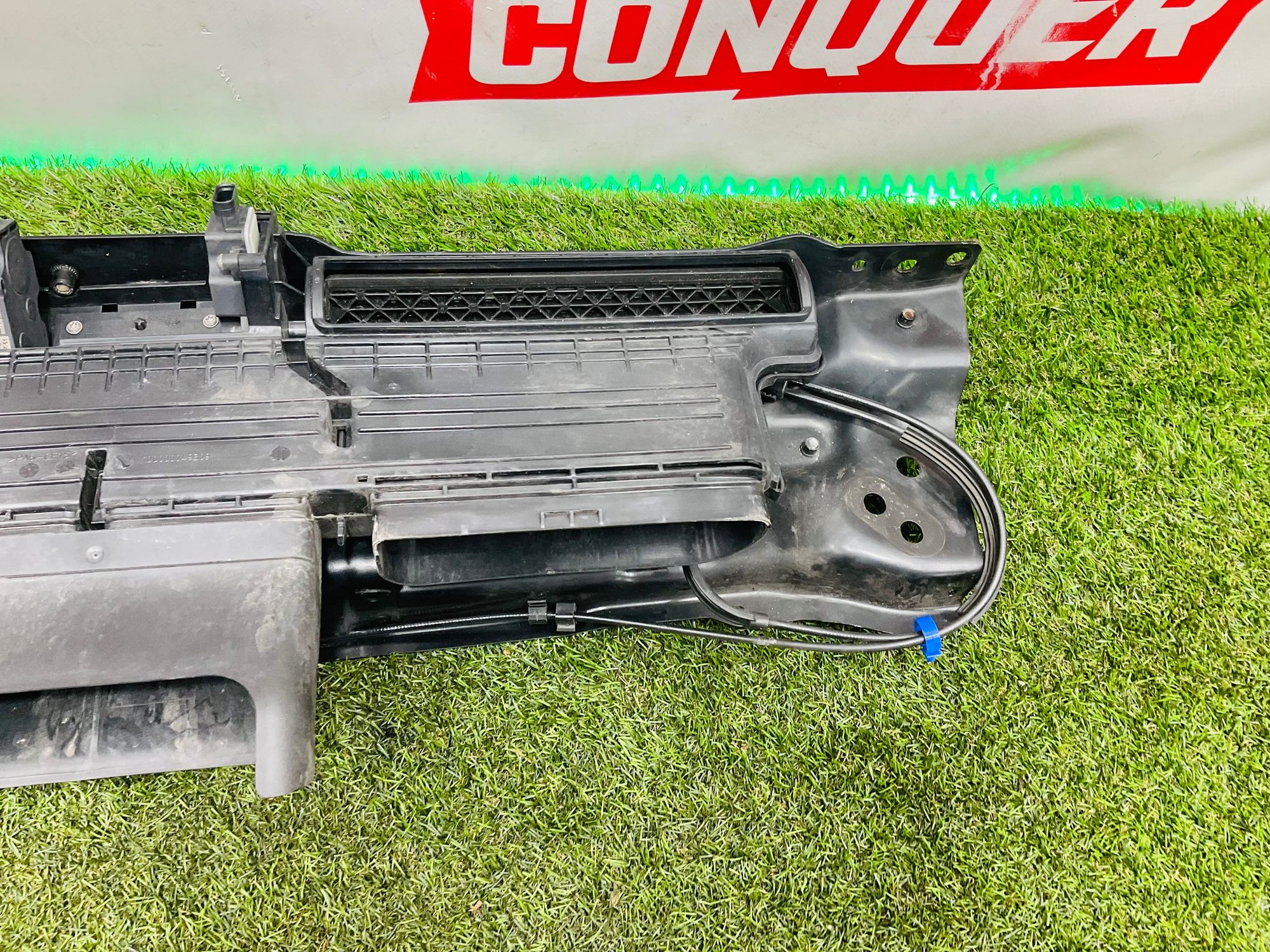 https://ycs.partsauto.market/partsauto-images/thmbs/userImages/h353NjtZg3VDP19b5HMt7LlpbQ93/part/d3f63488-ff01-44b2-929a-35c707b8fff5_1788964653132.jpg